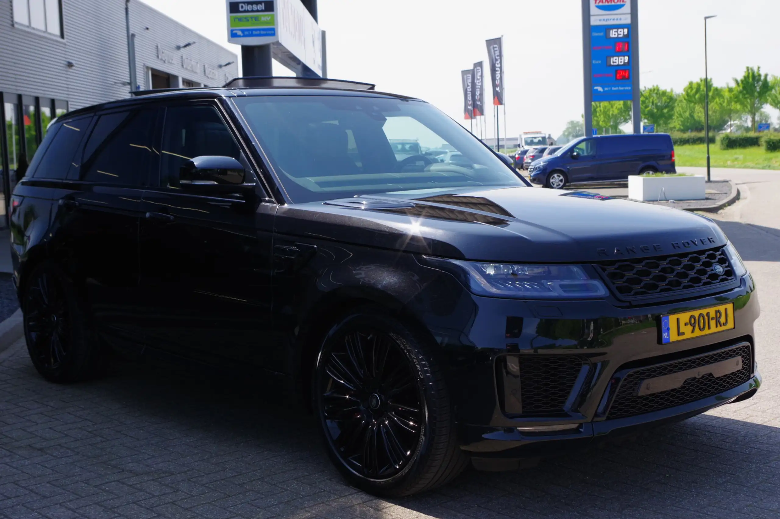 Land Rover - Range Rover Sport