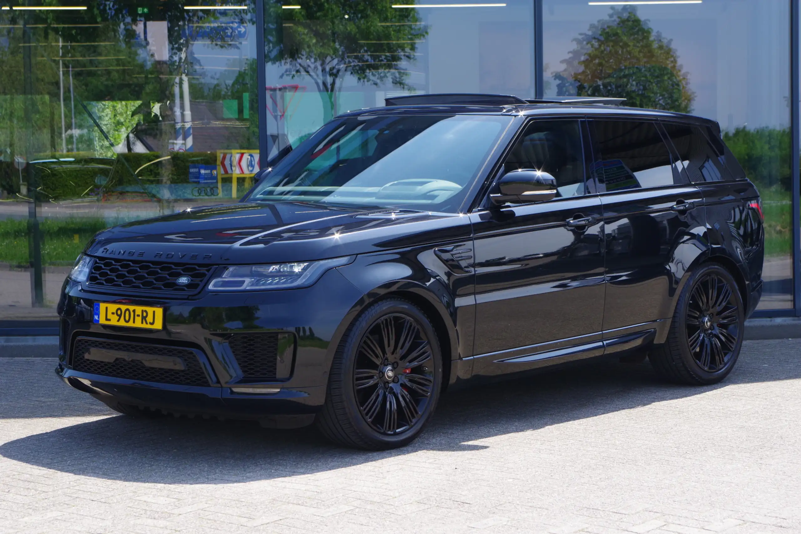 Land Rover - Range Rover Sport