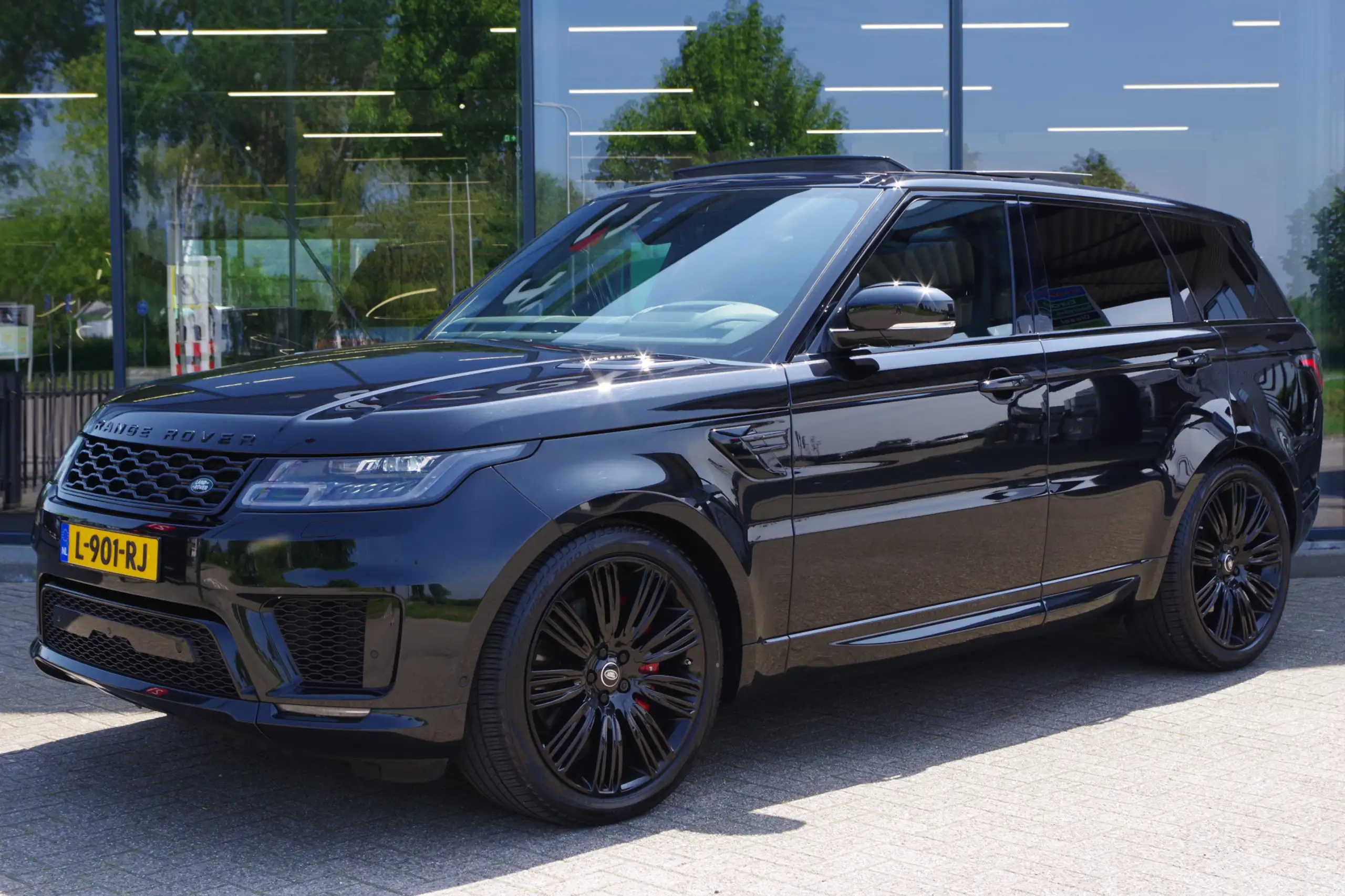 Land Rover - Range Rover Sport