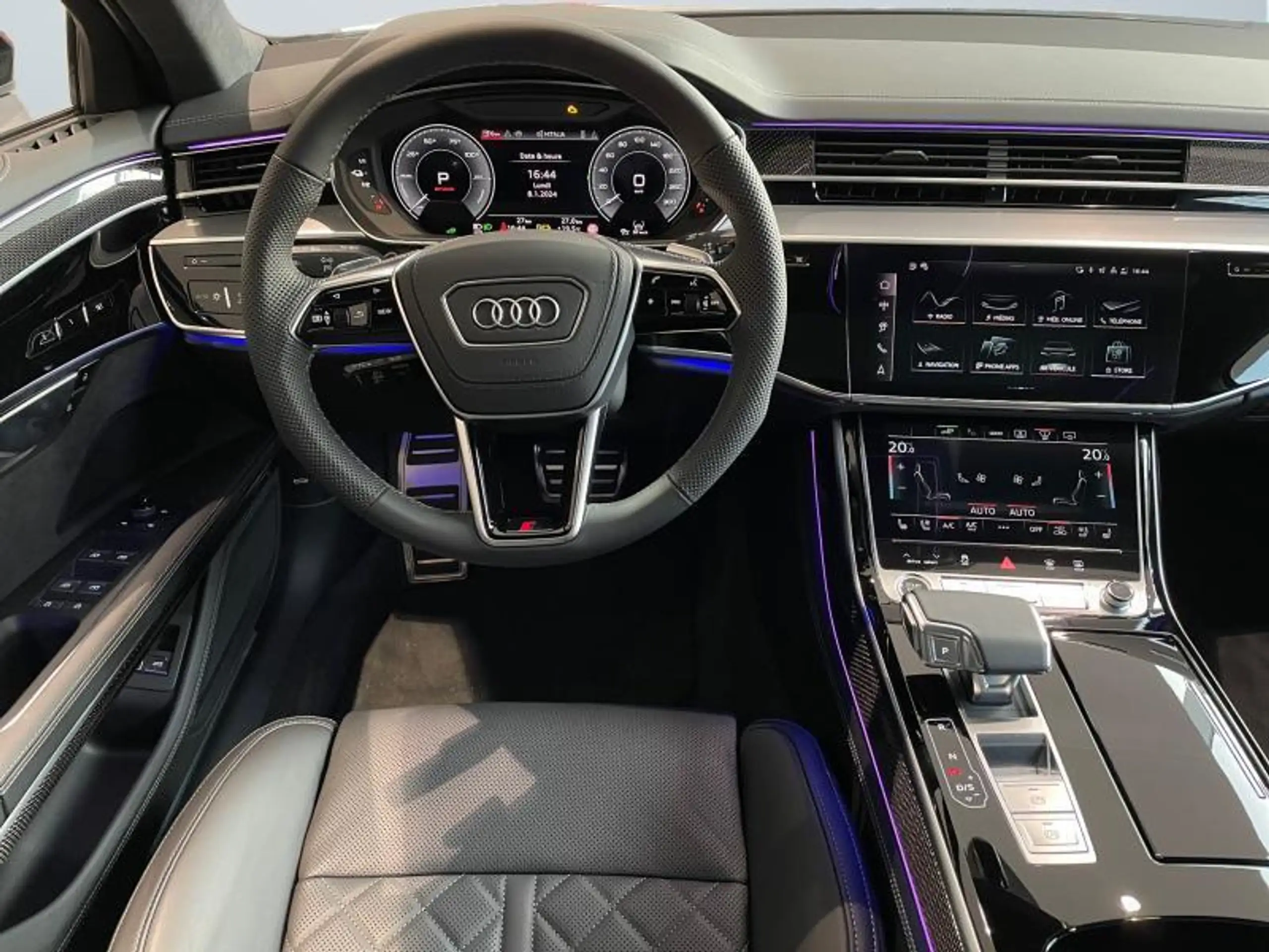 Audi - A8