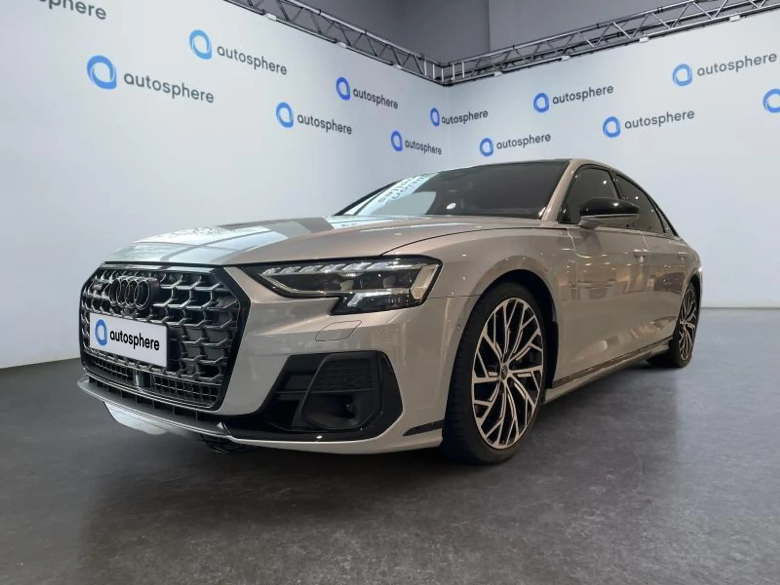 Audi - A8