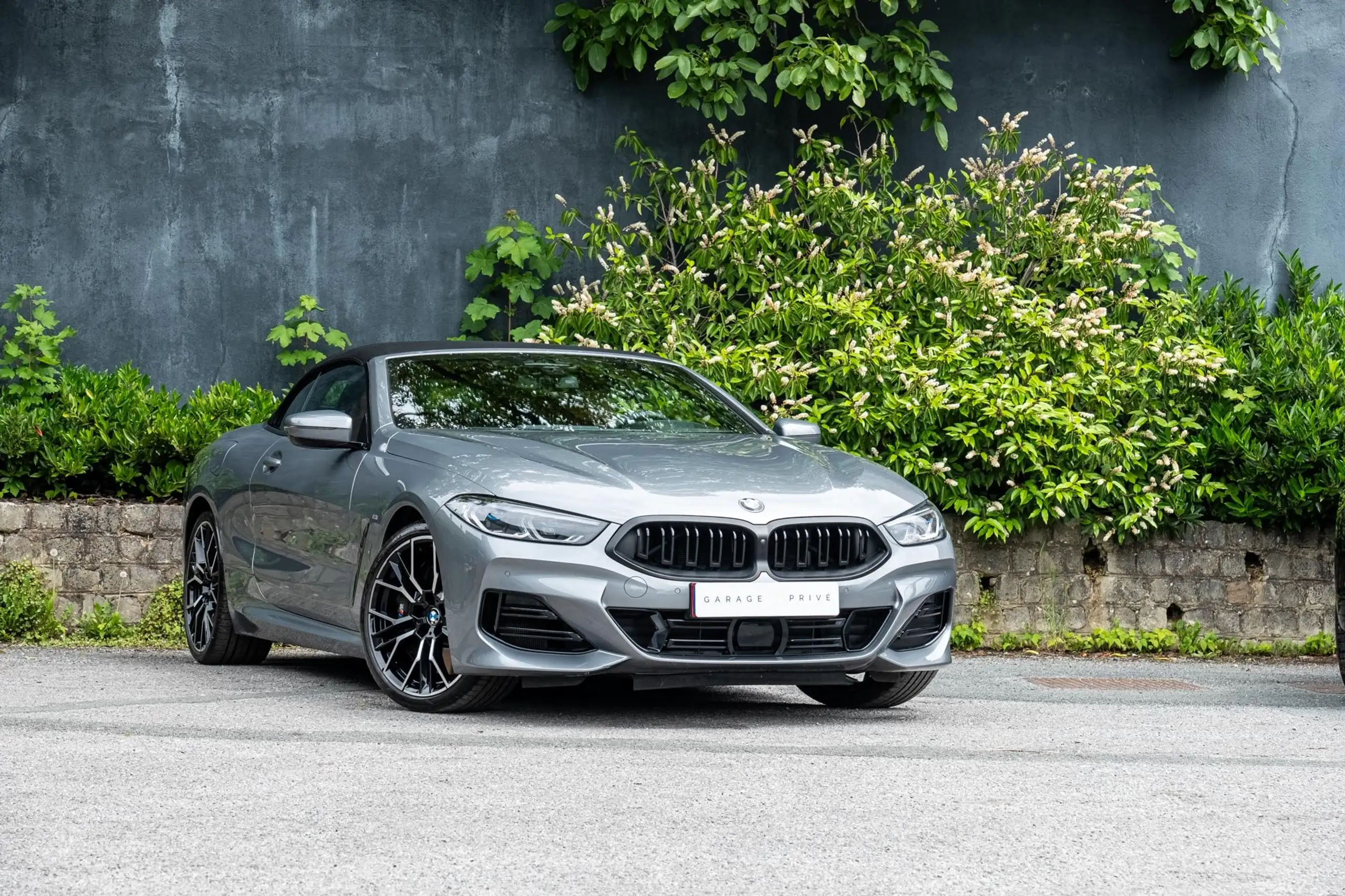 BMW - 840