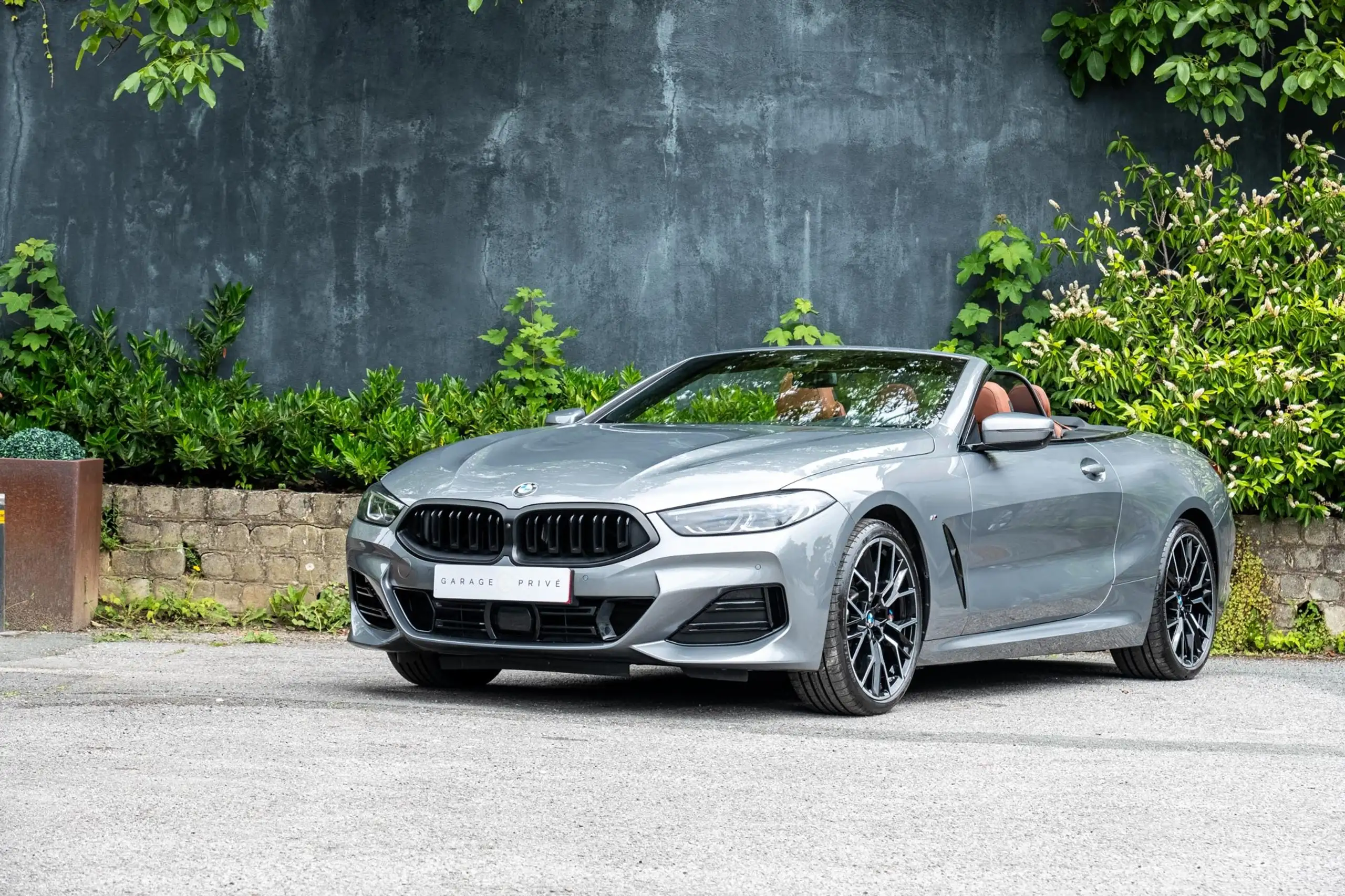 BMW - 840