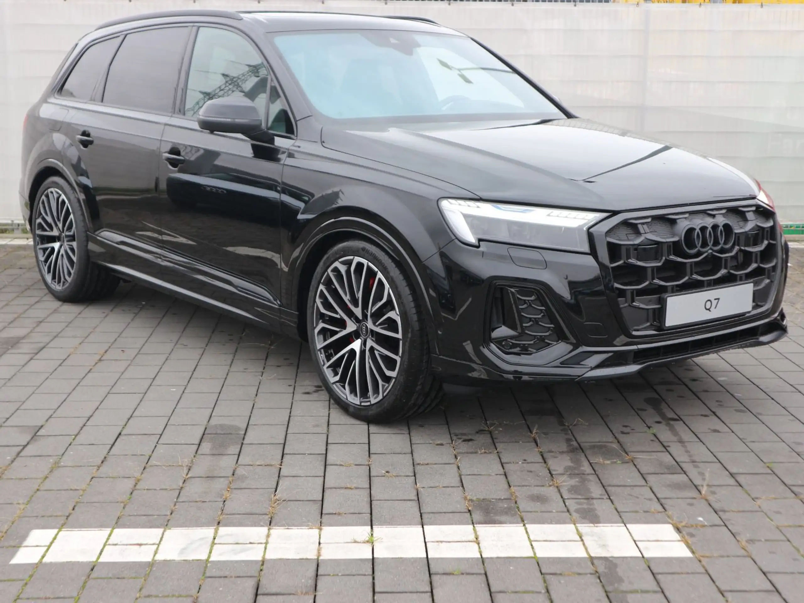 Audi - Q7