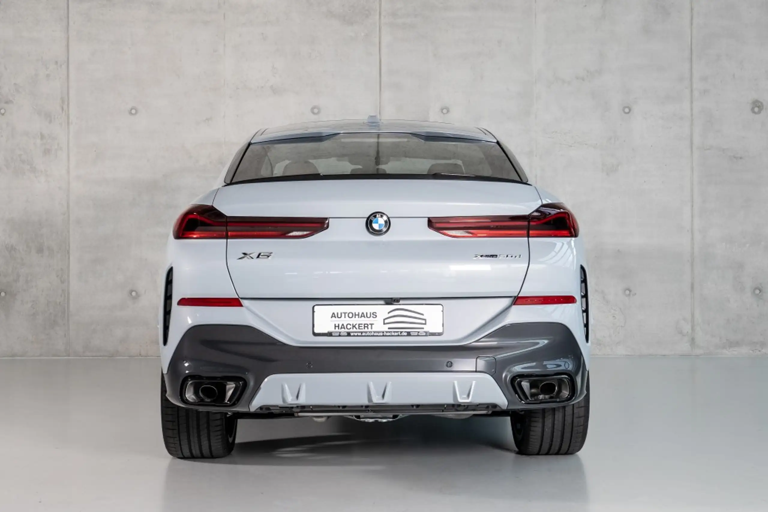 BMW - X6