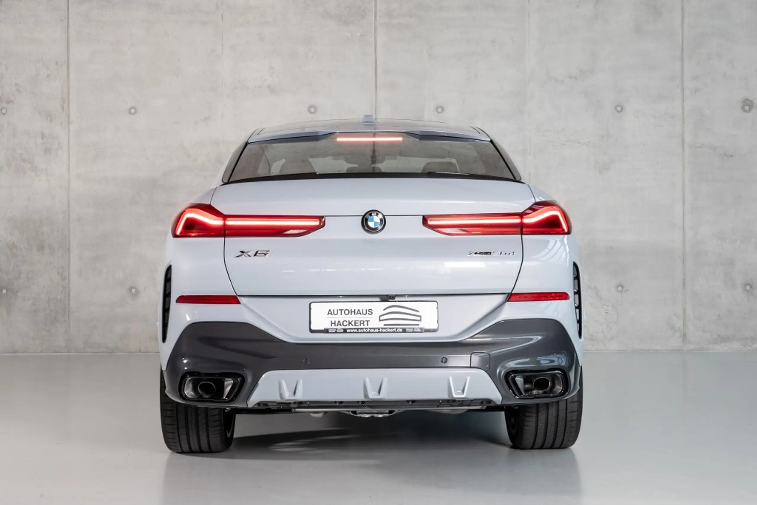 BMW - X6