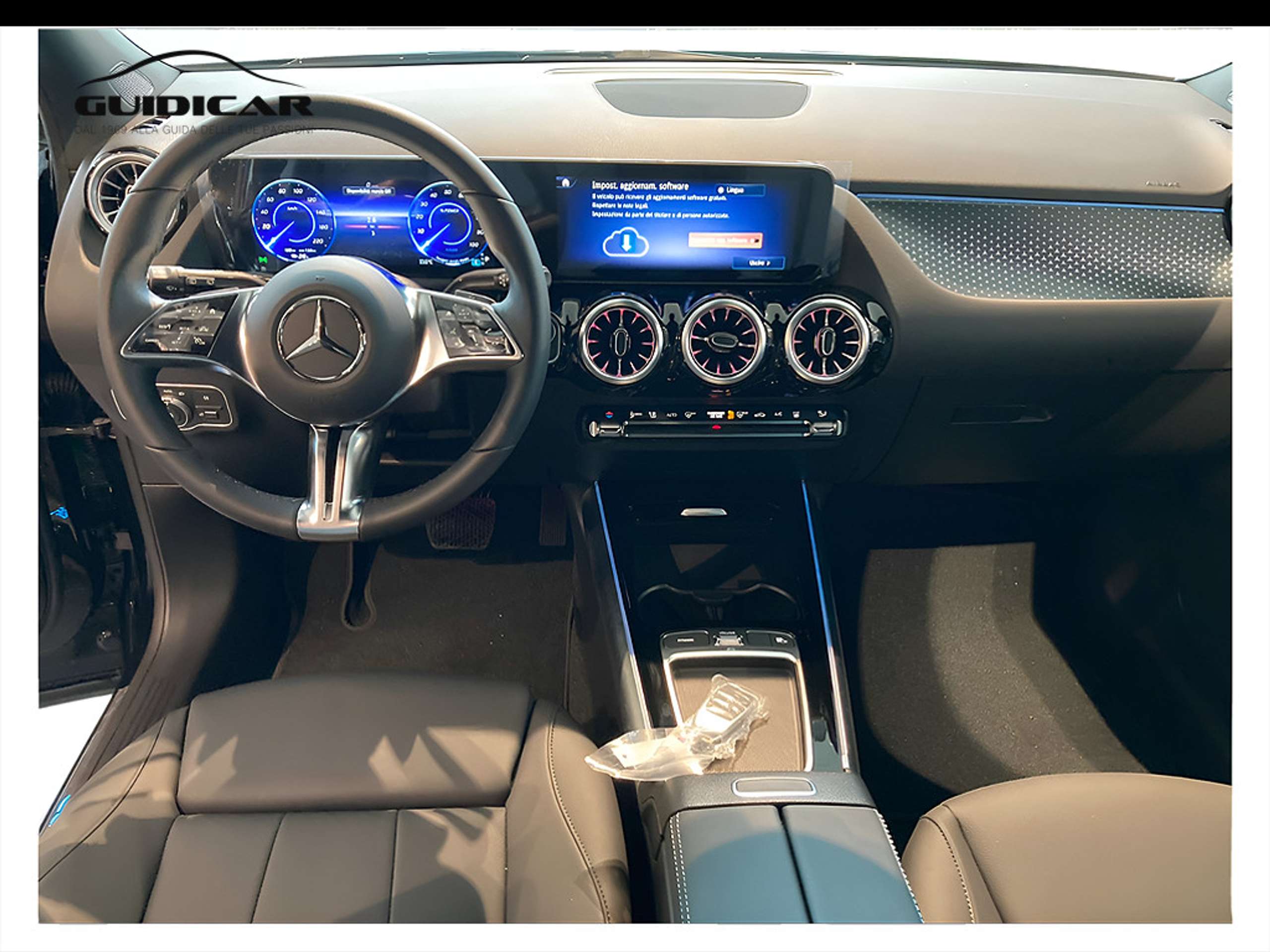 Mercedes-Benz - EQA 250