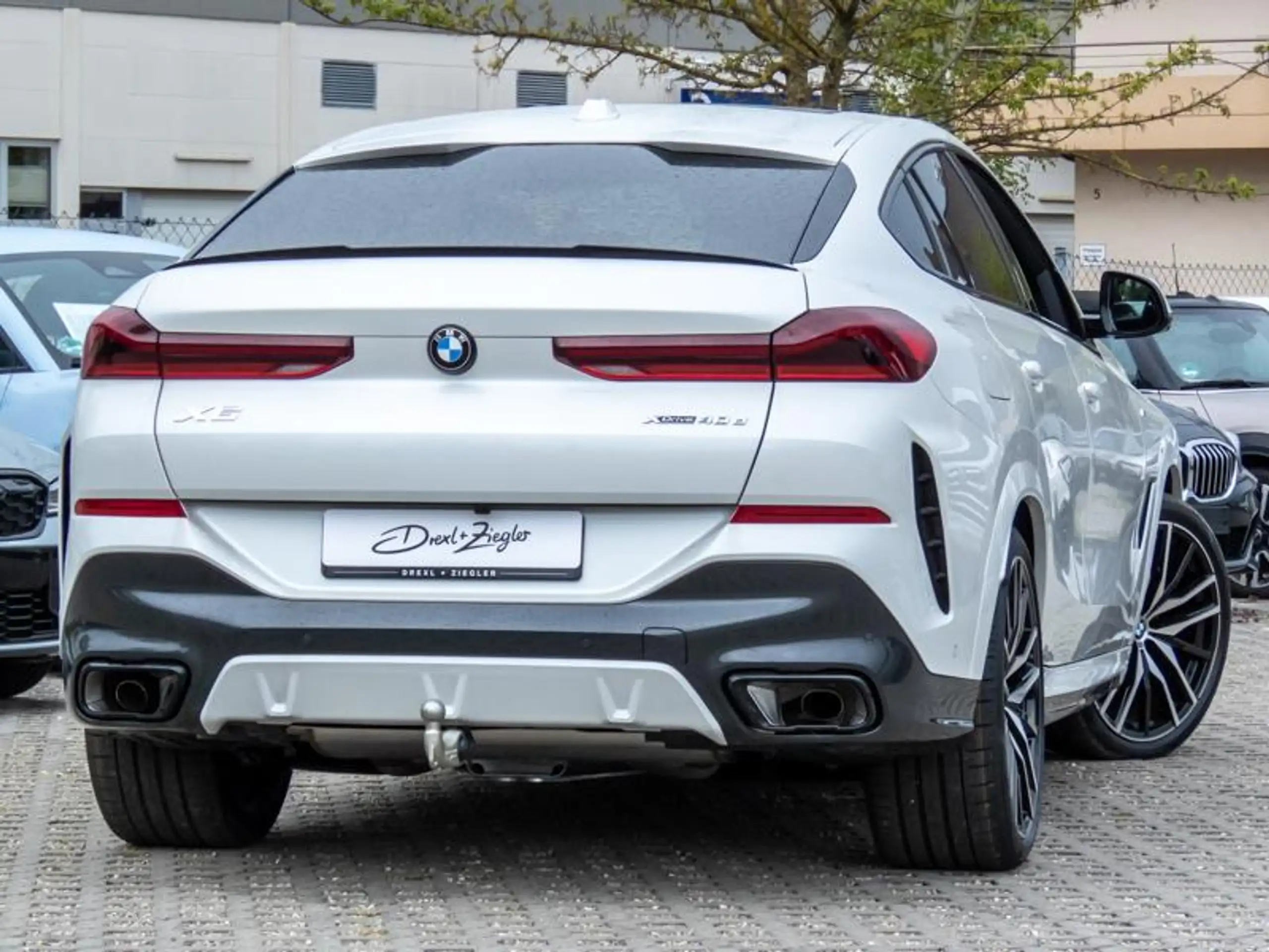 BMW - X6