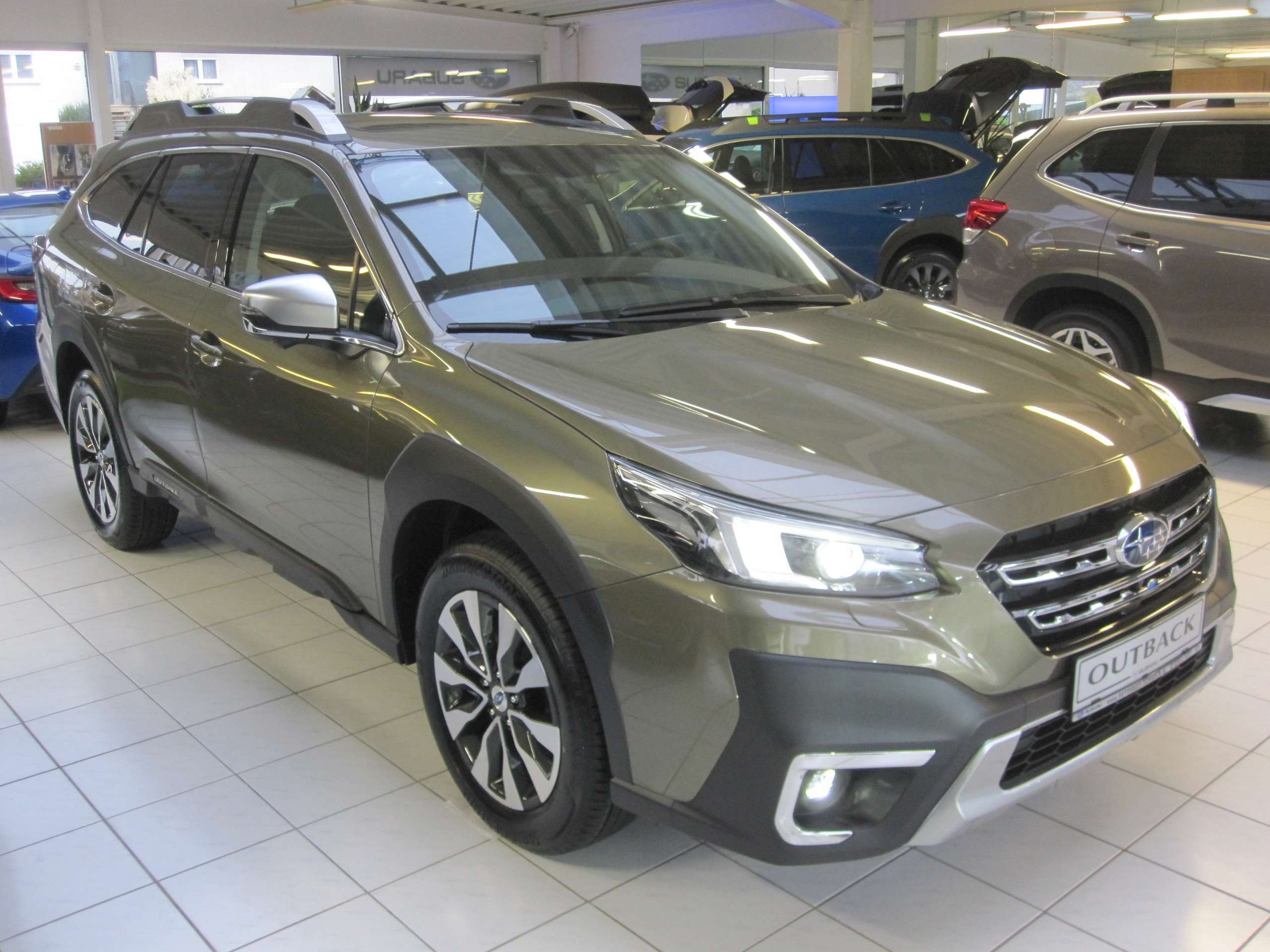 Subaru - OUTBACK