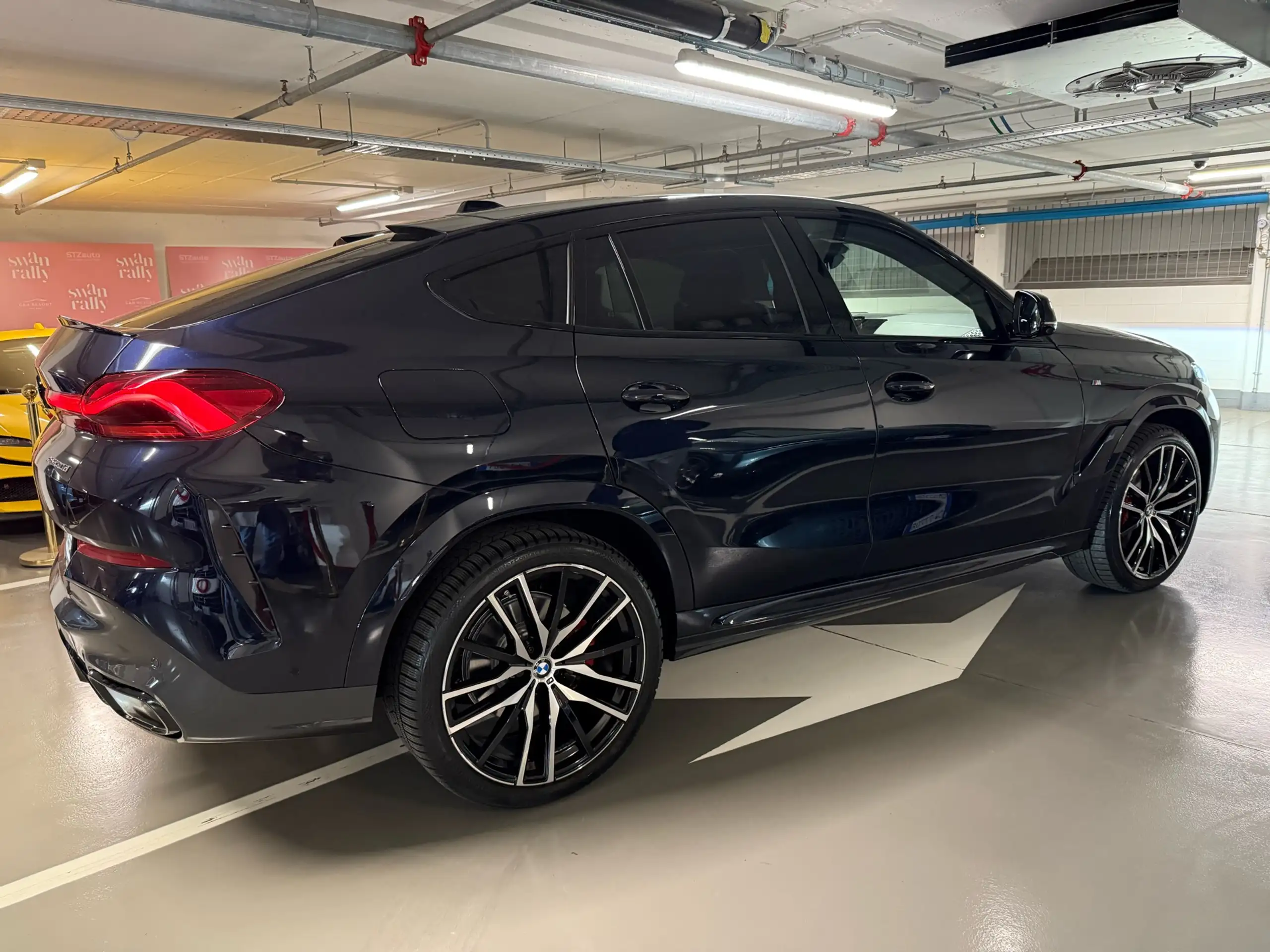 BMW - X6