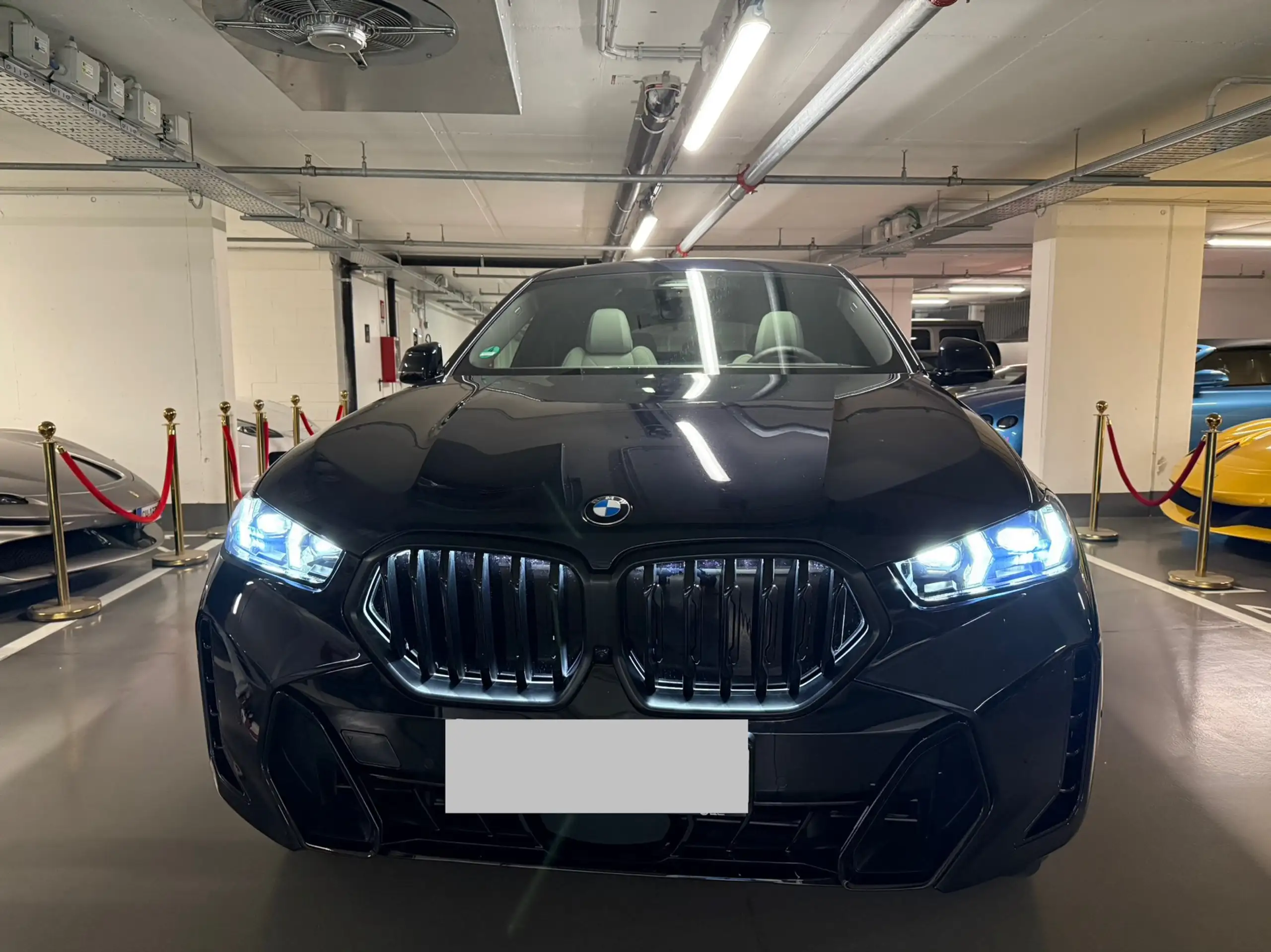 BMW - X6