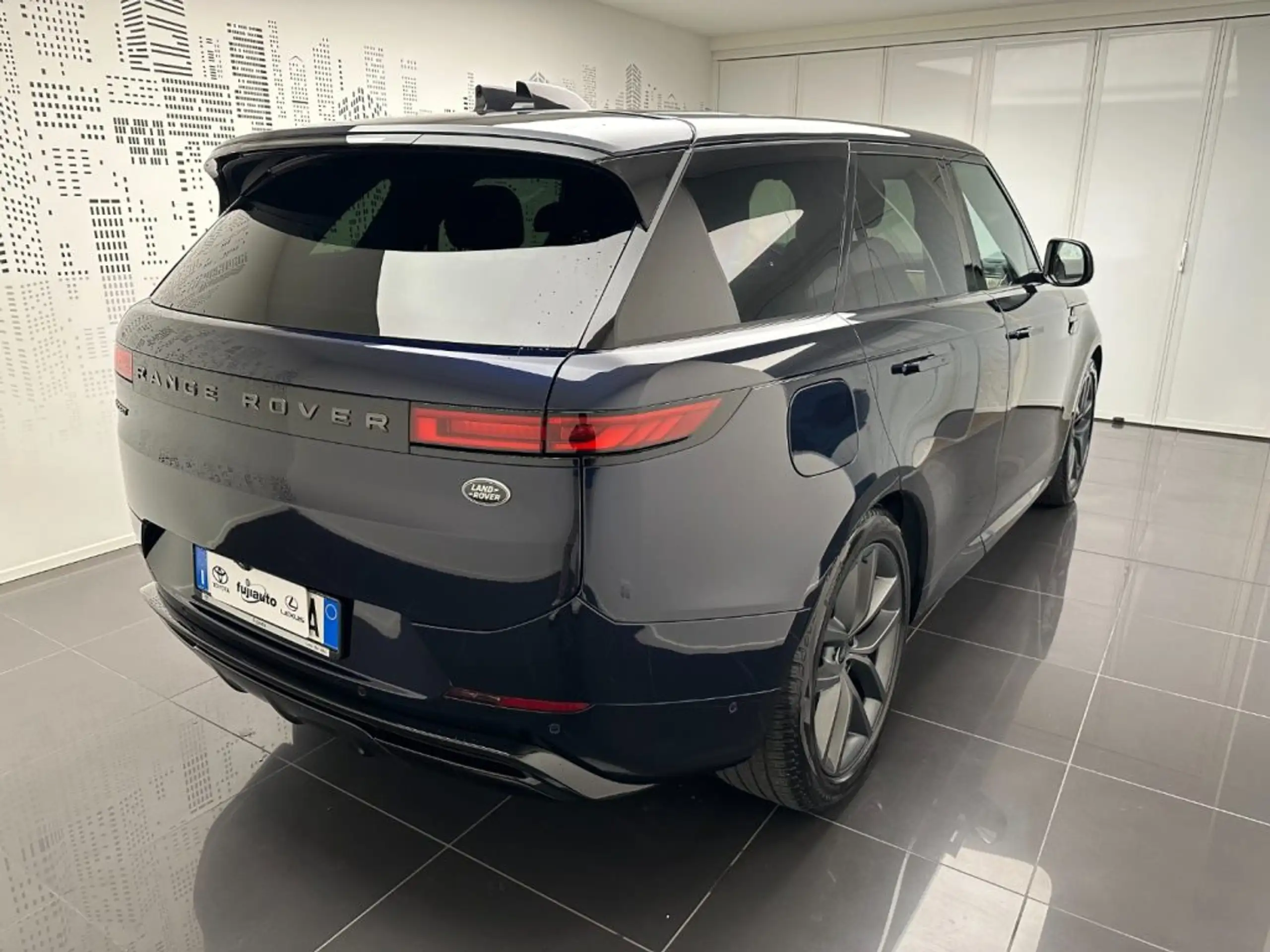 Land Rover - Range Rover Sport