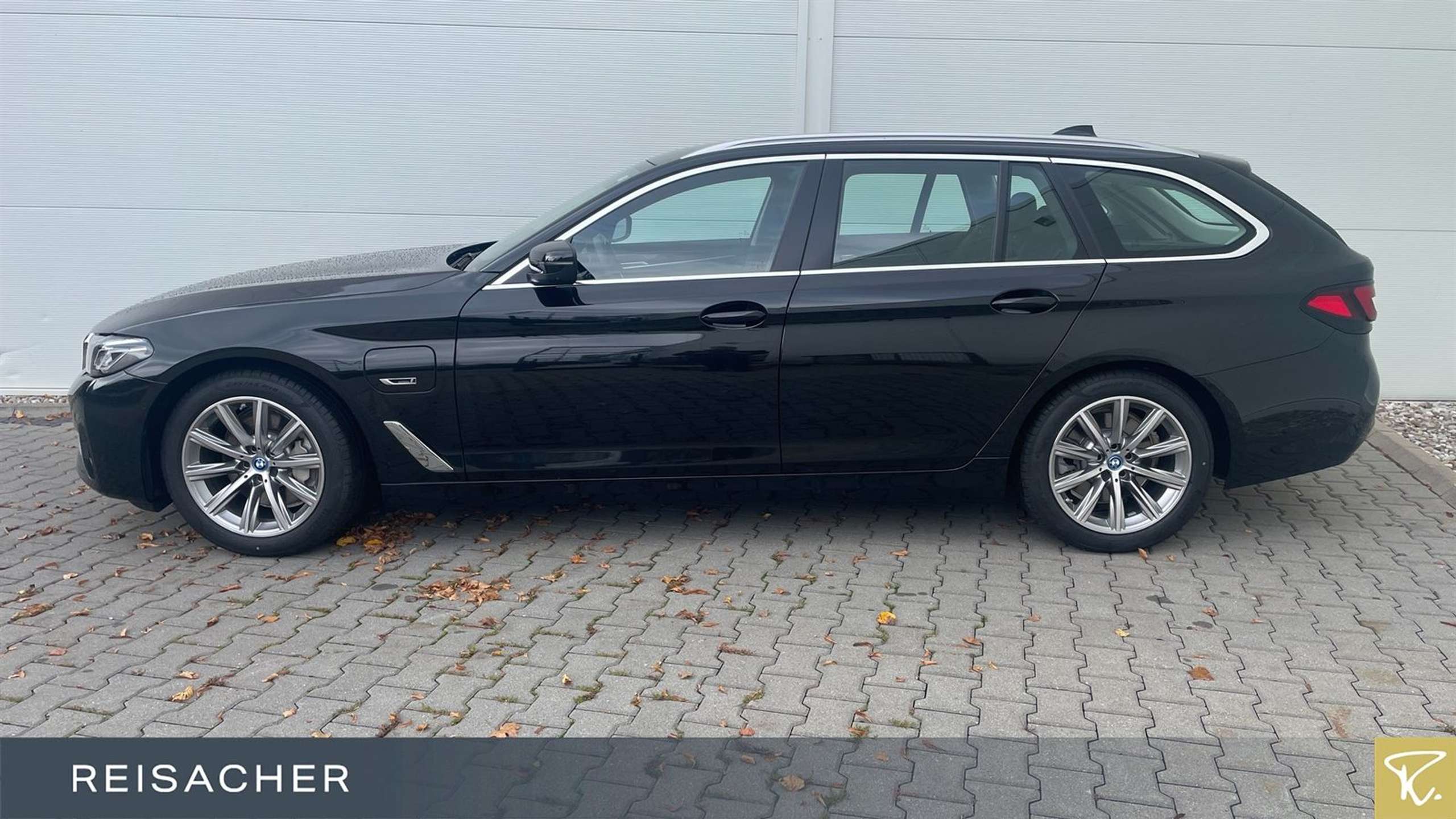 BMW - 530