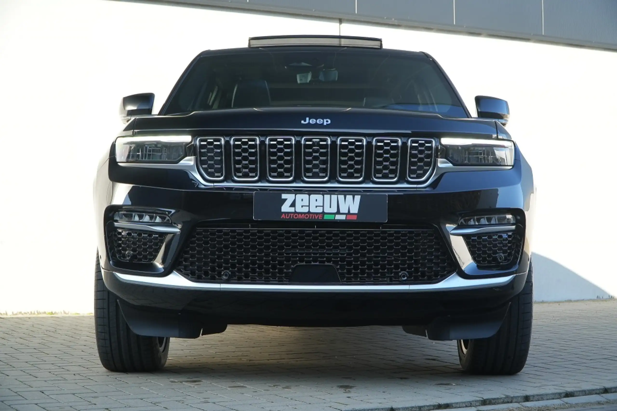 Jeep - Grand Cherokee