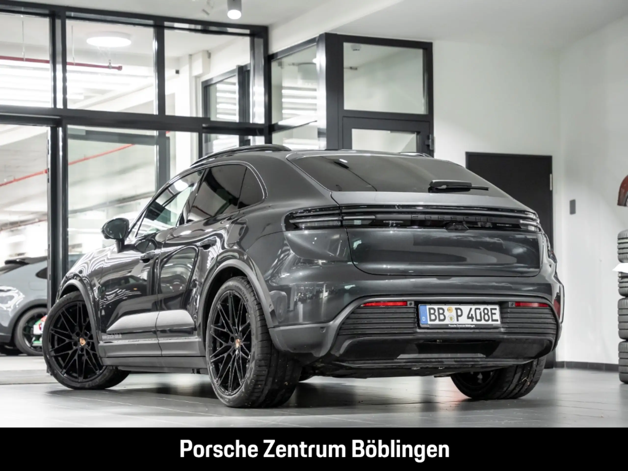 Porsche - Macan