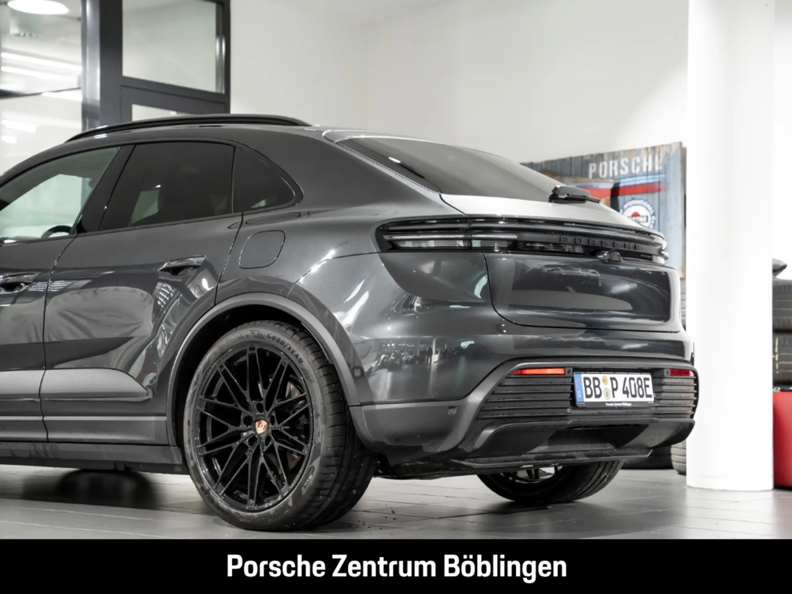 Porsche - Macan