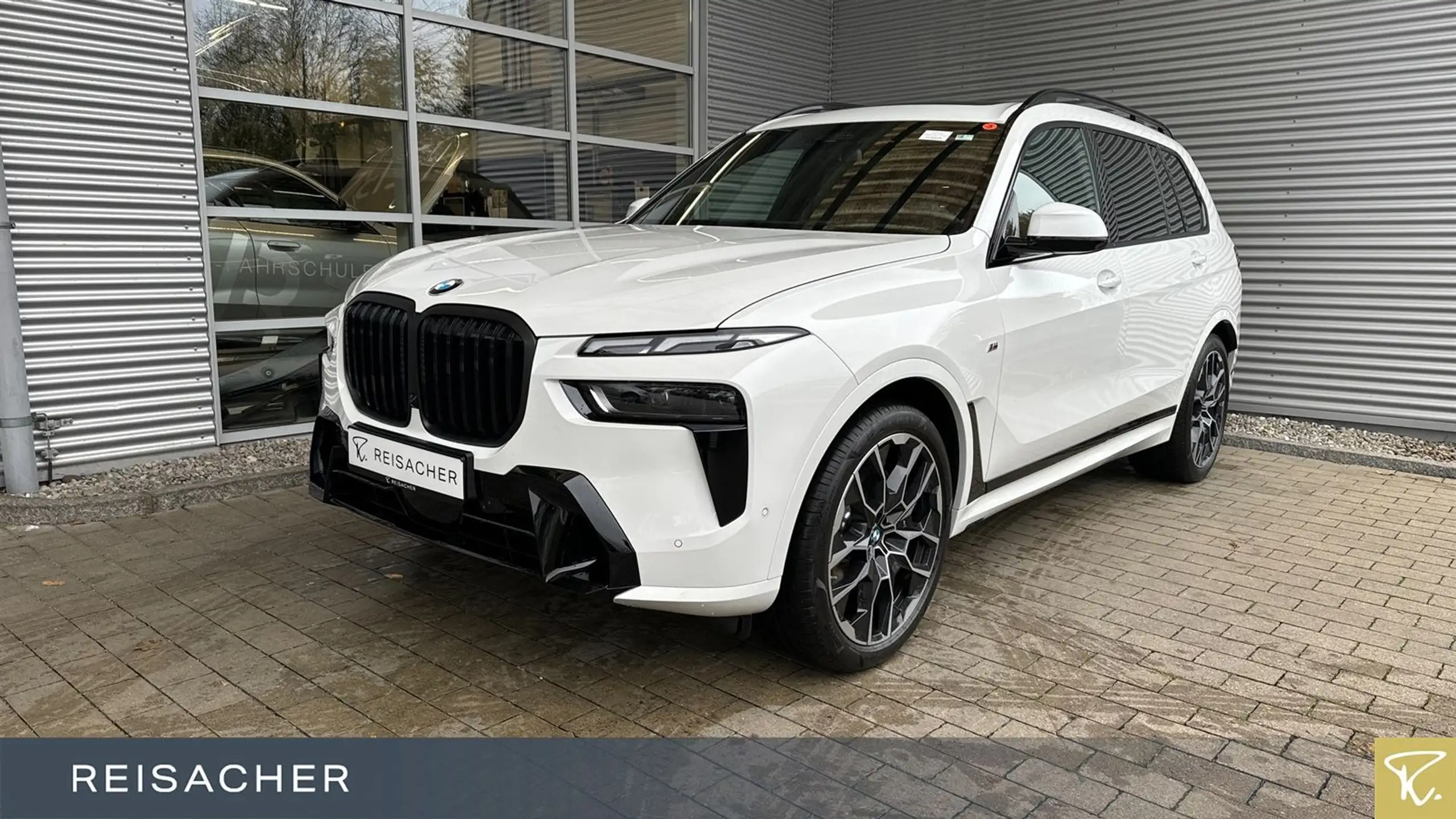 BMW - X7