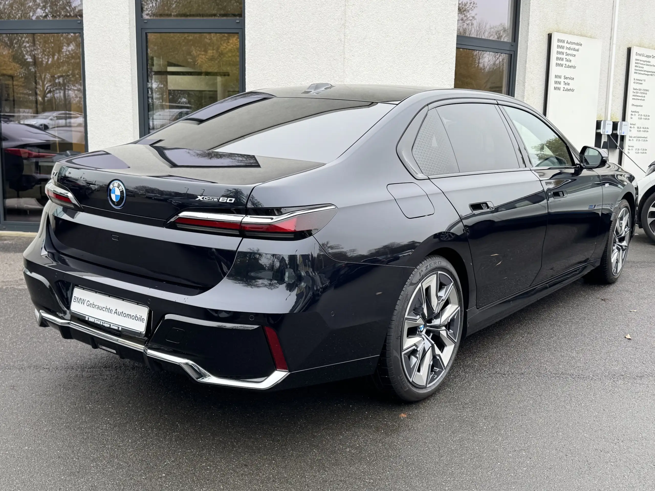 BMW - i7