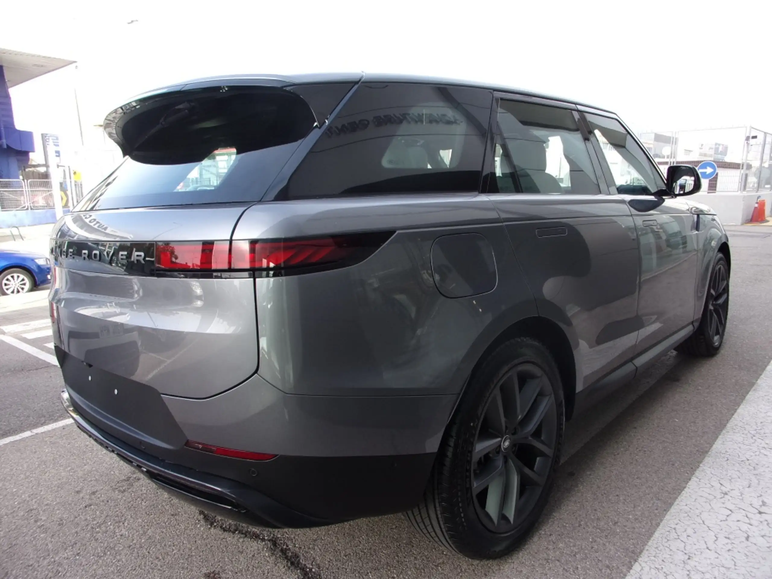 Land Rover - Range Rover Sport