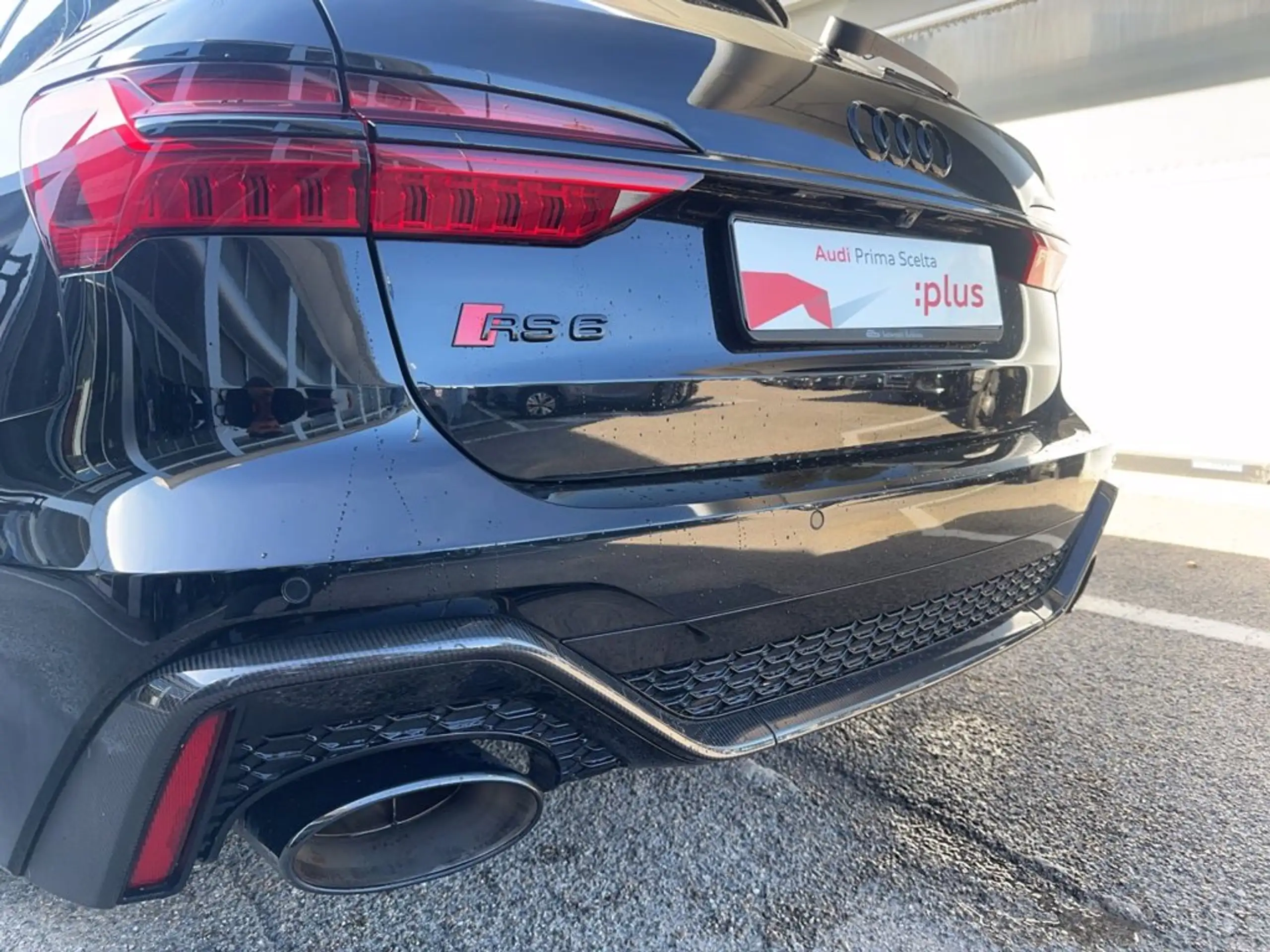 Audi - RS6