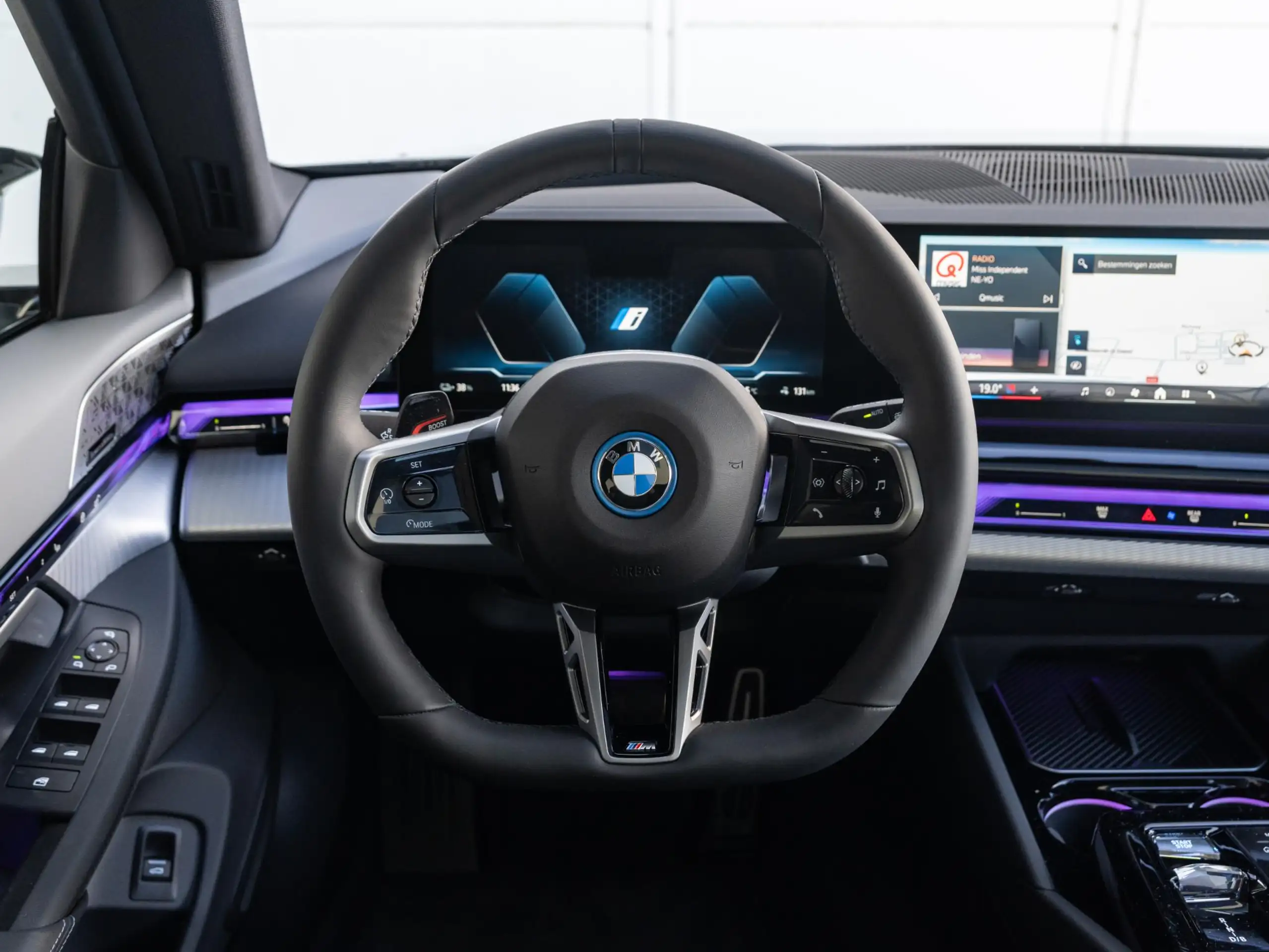 BMW - i5