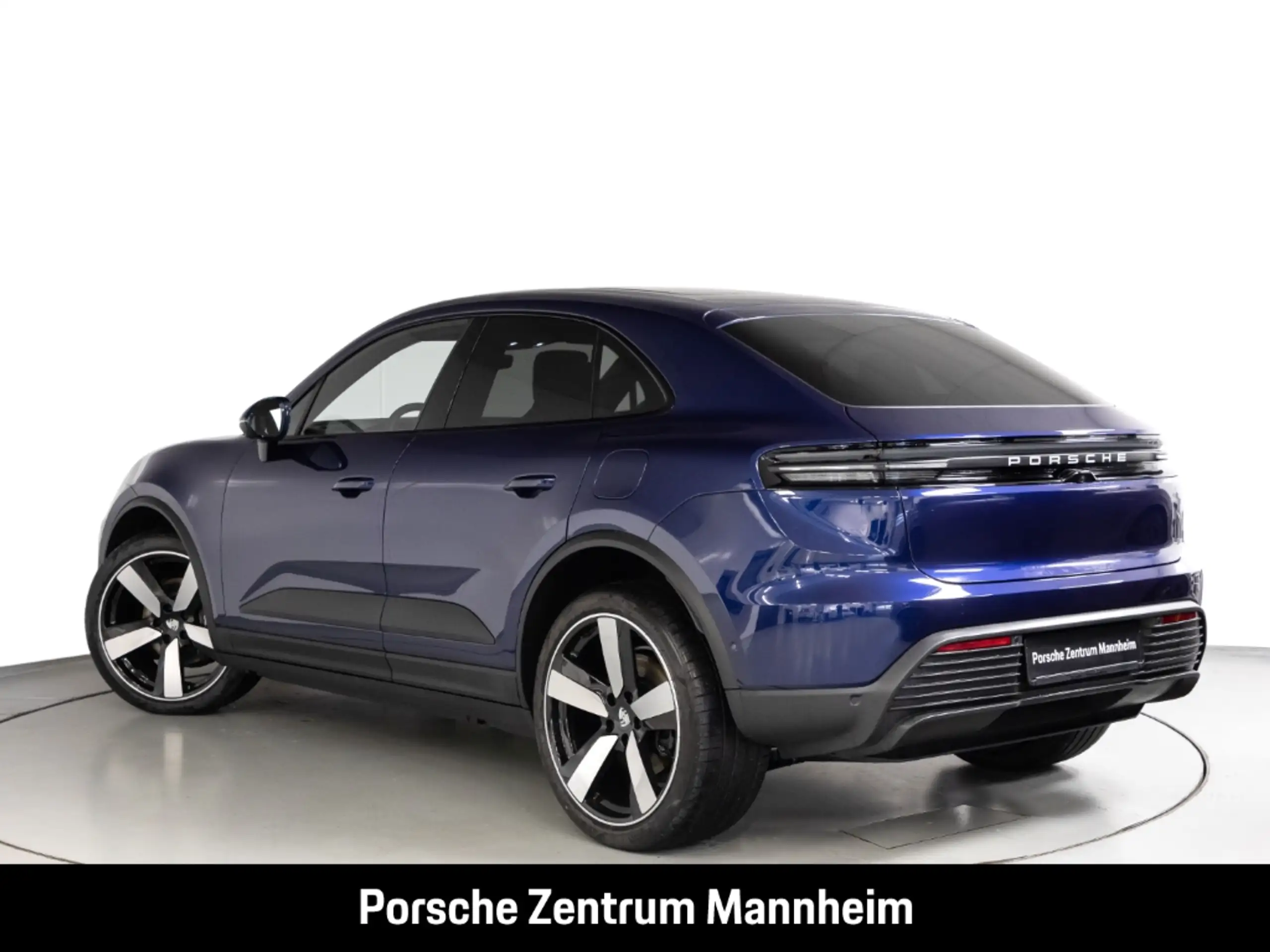 Porsche - Macan