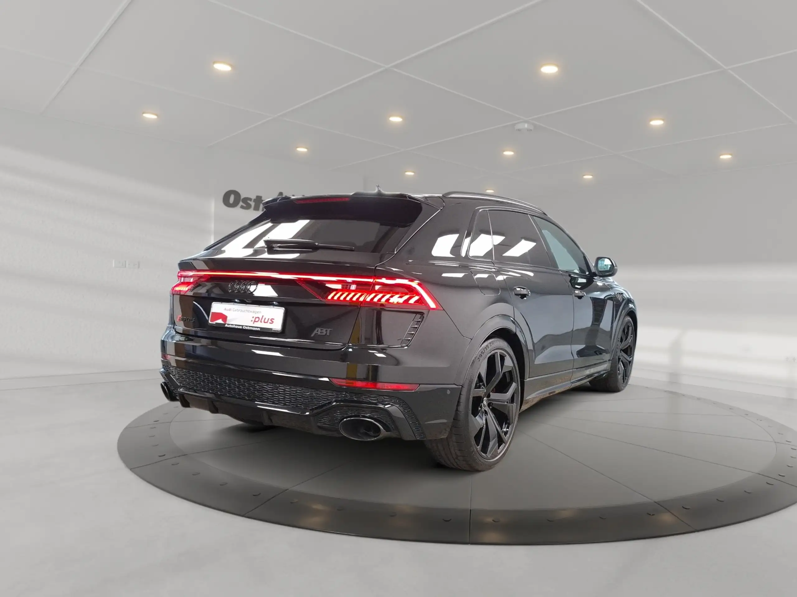 Audi - RS Q8