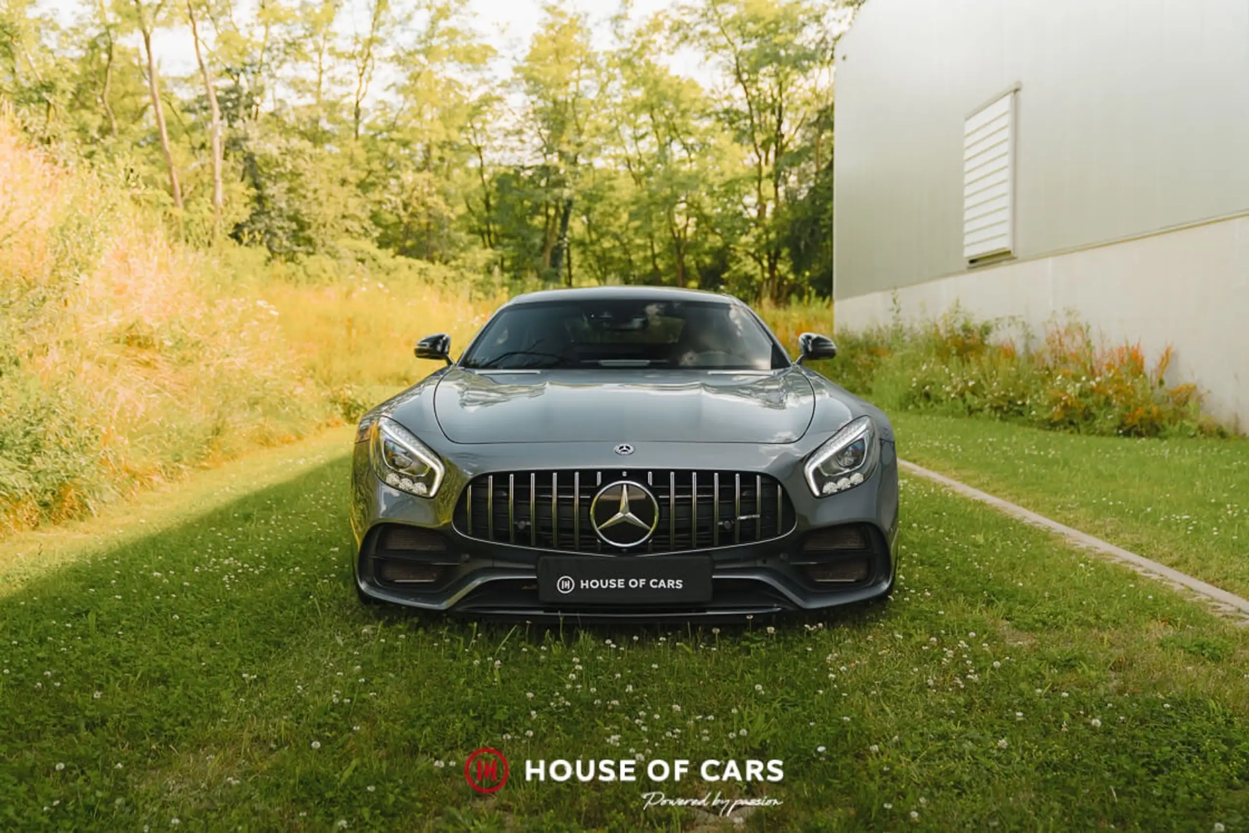 Mercedes-Benz - AMG GT