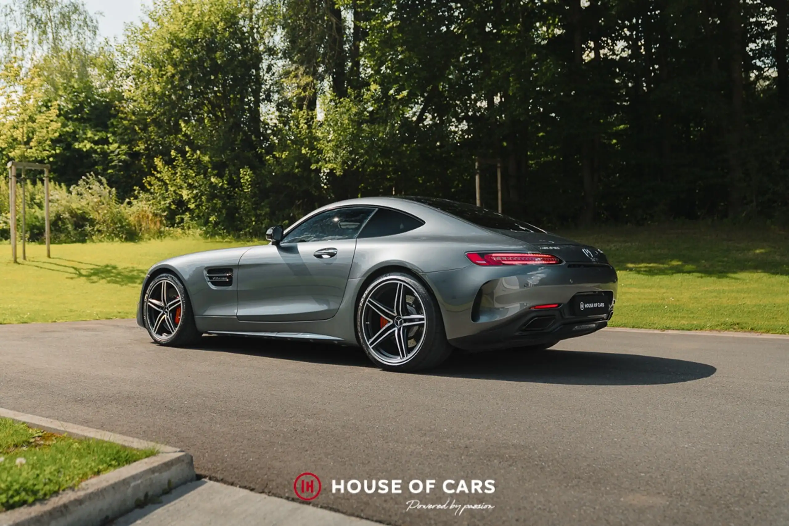 Mercedes-Benz - AMG GT