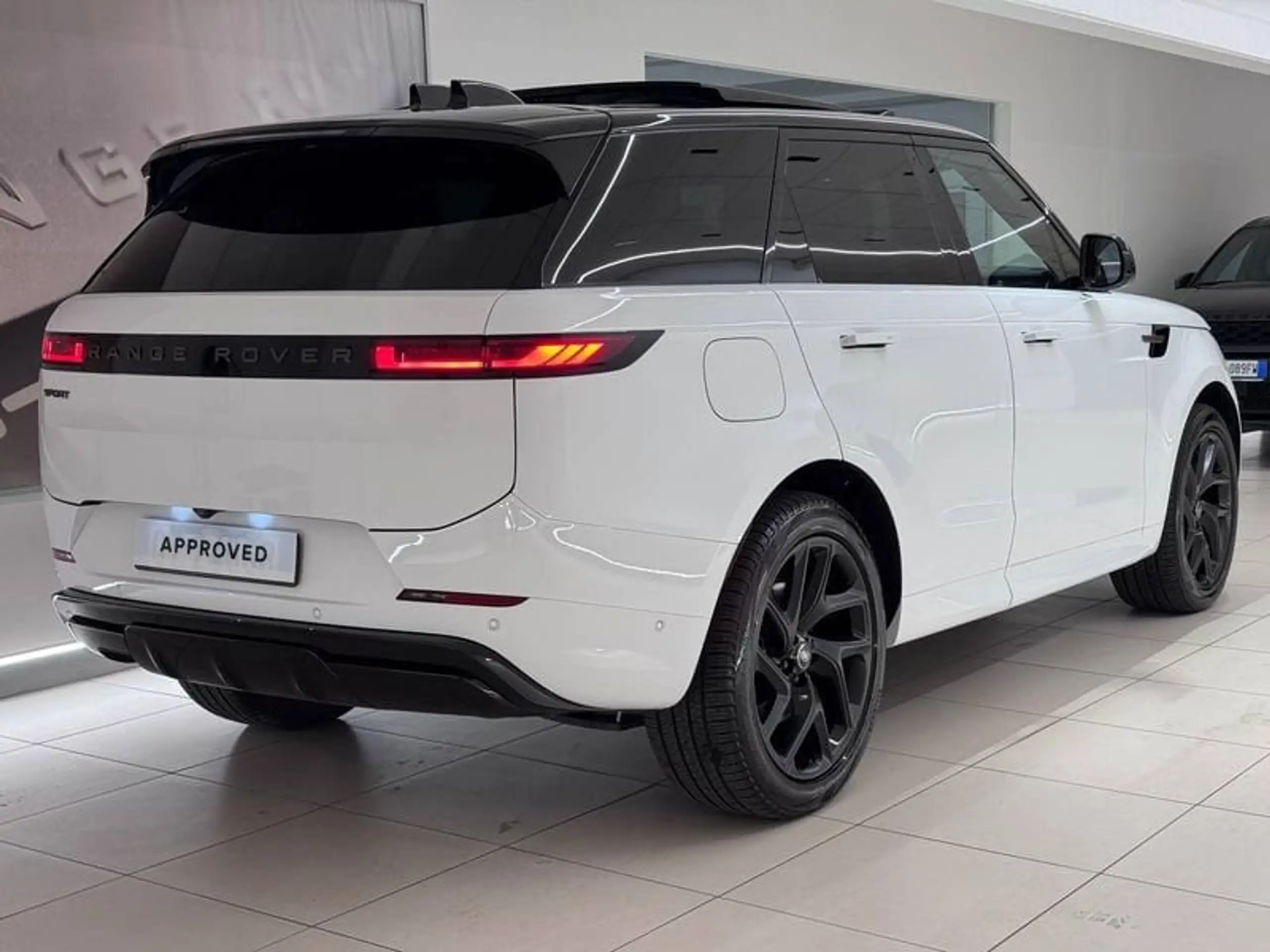 Land Rover - Range Rover Sport