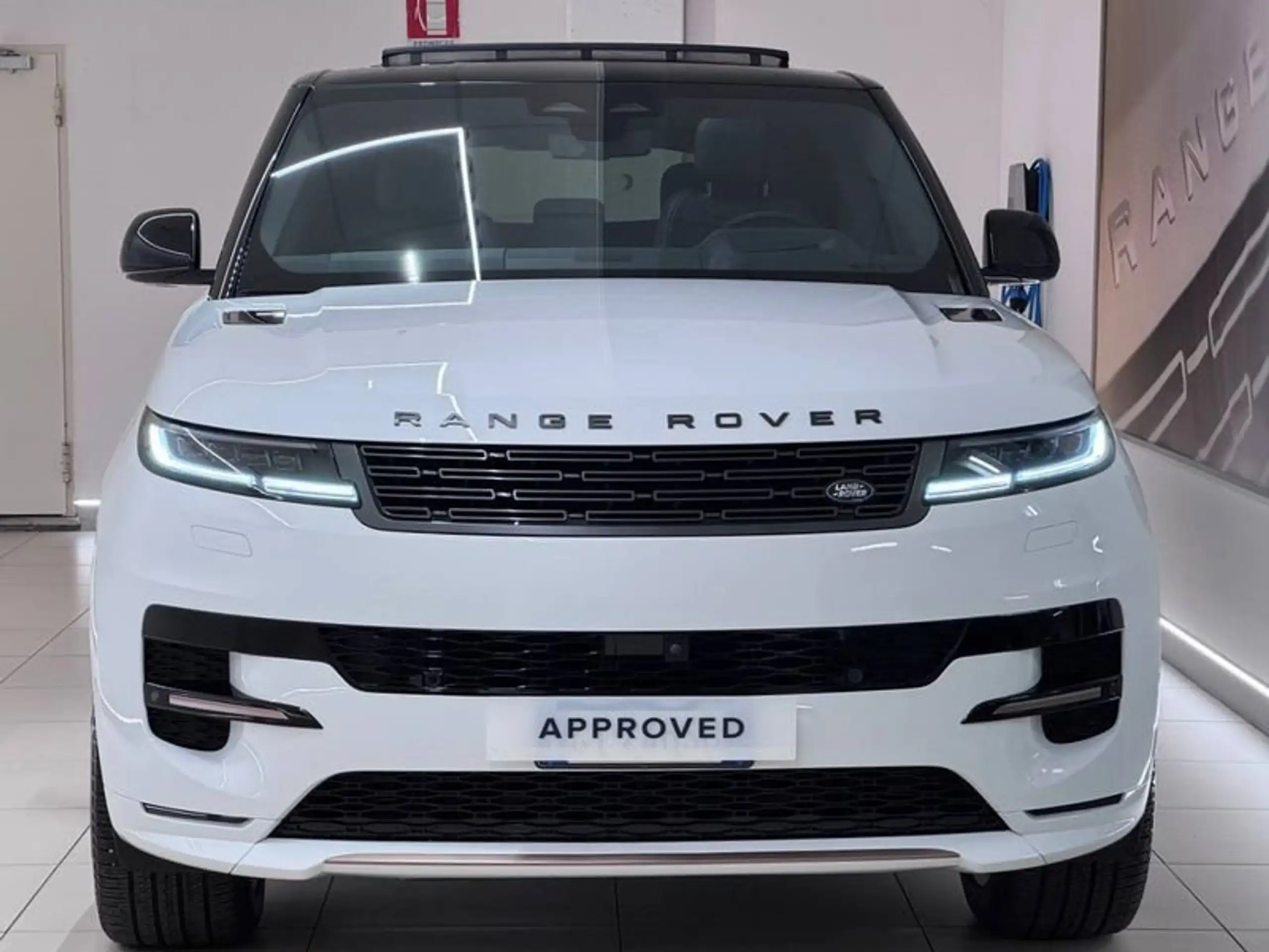 Land Rover - Range Rover Sport