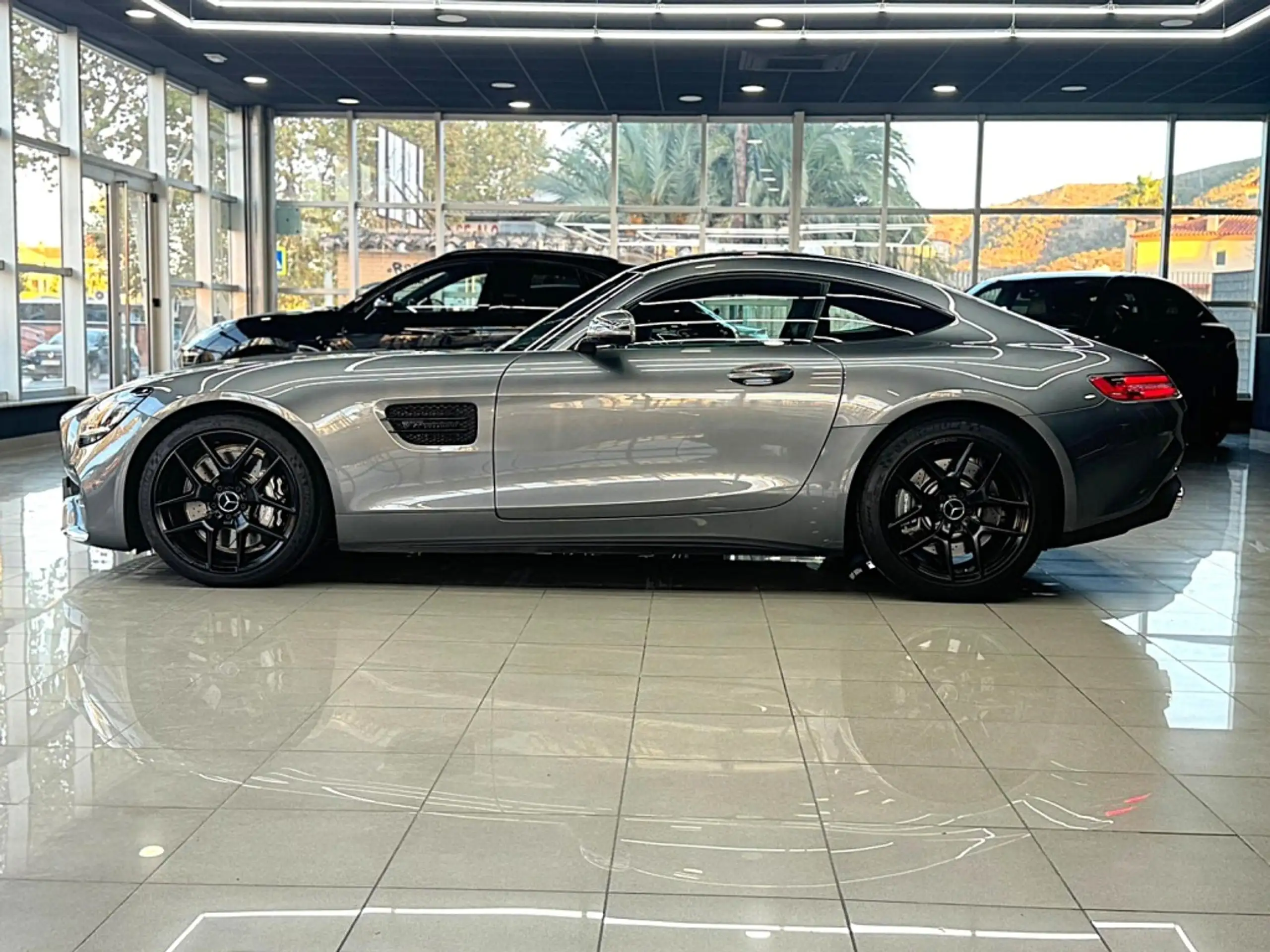 Mercedes-Benz - AMG GT