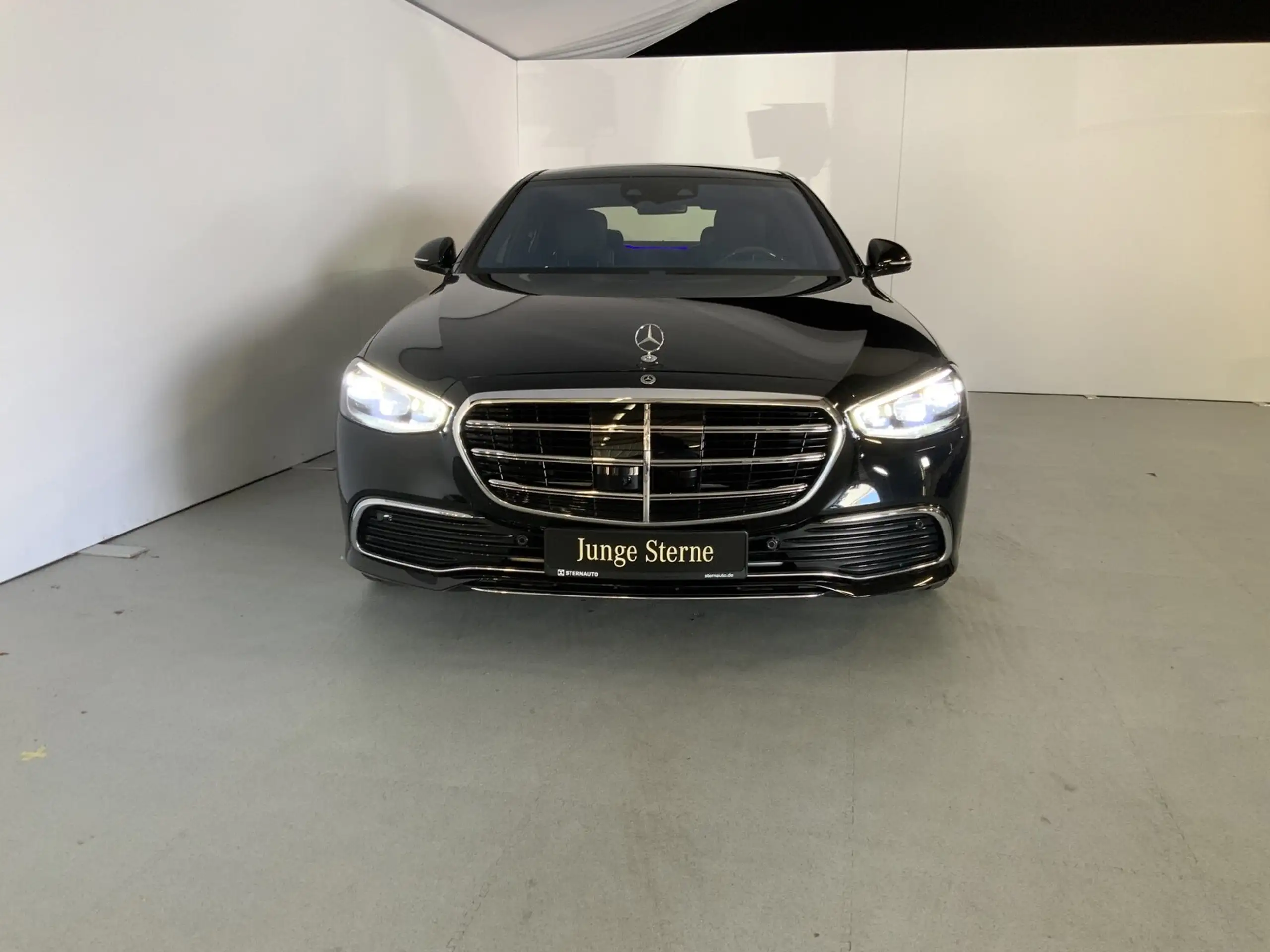 Mercedes-Benz - S 500