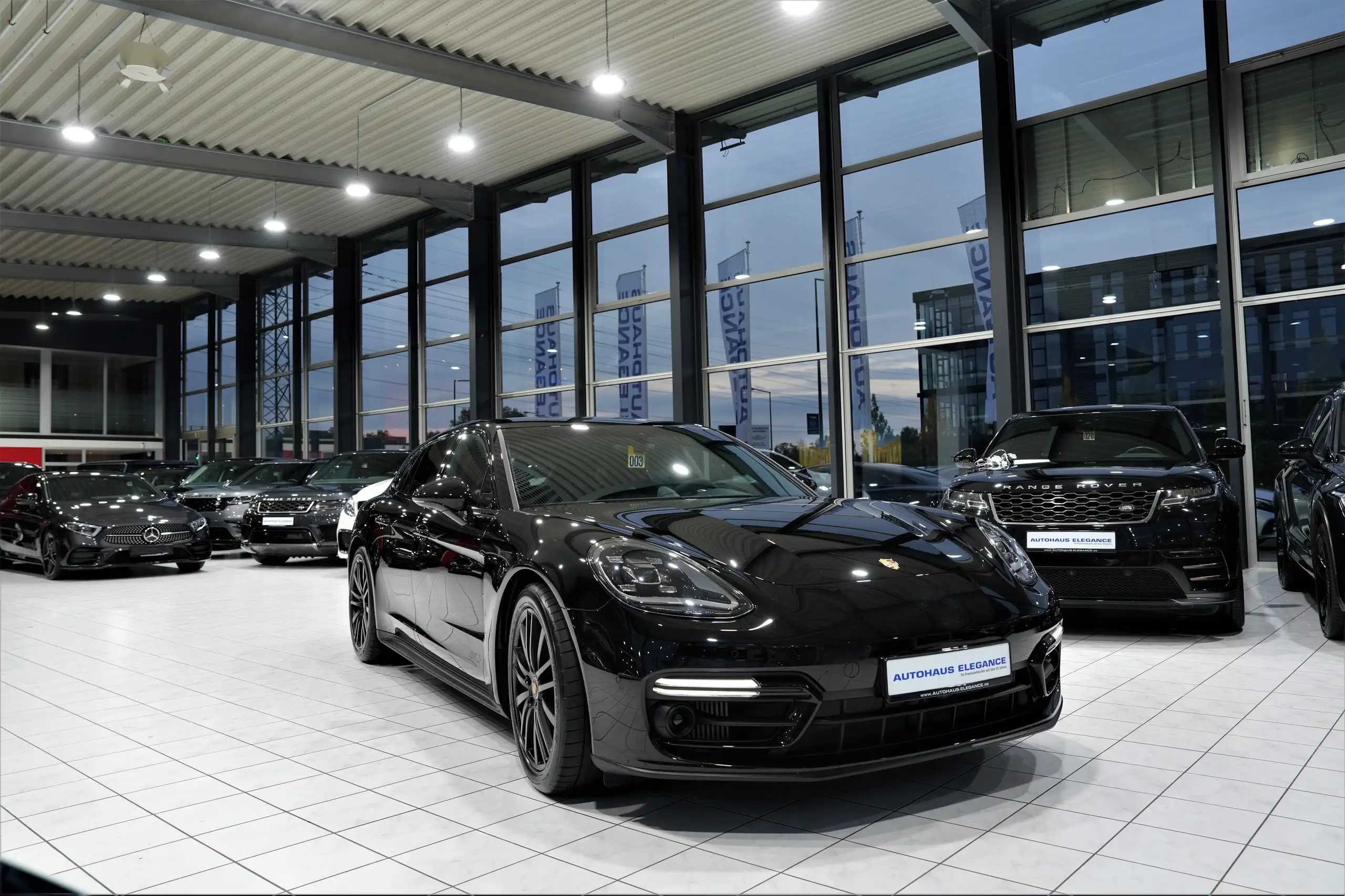 Porsche - Panamera