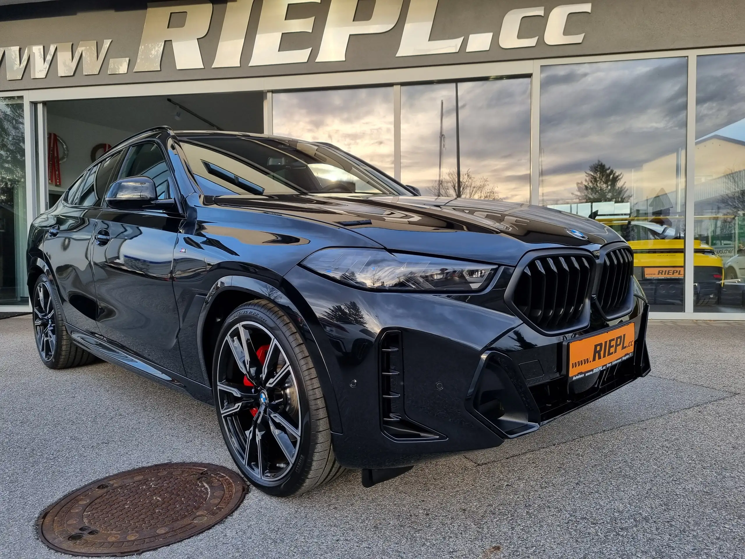 BMW - X6