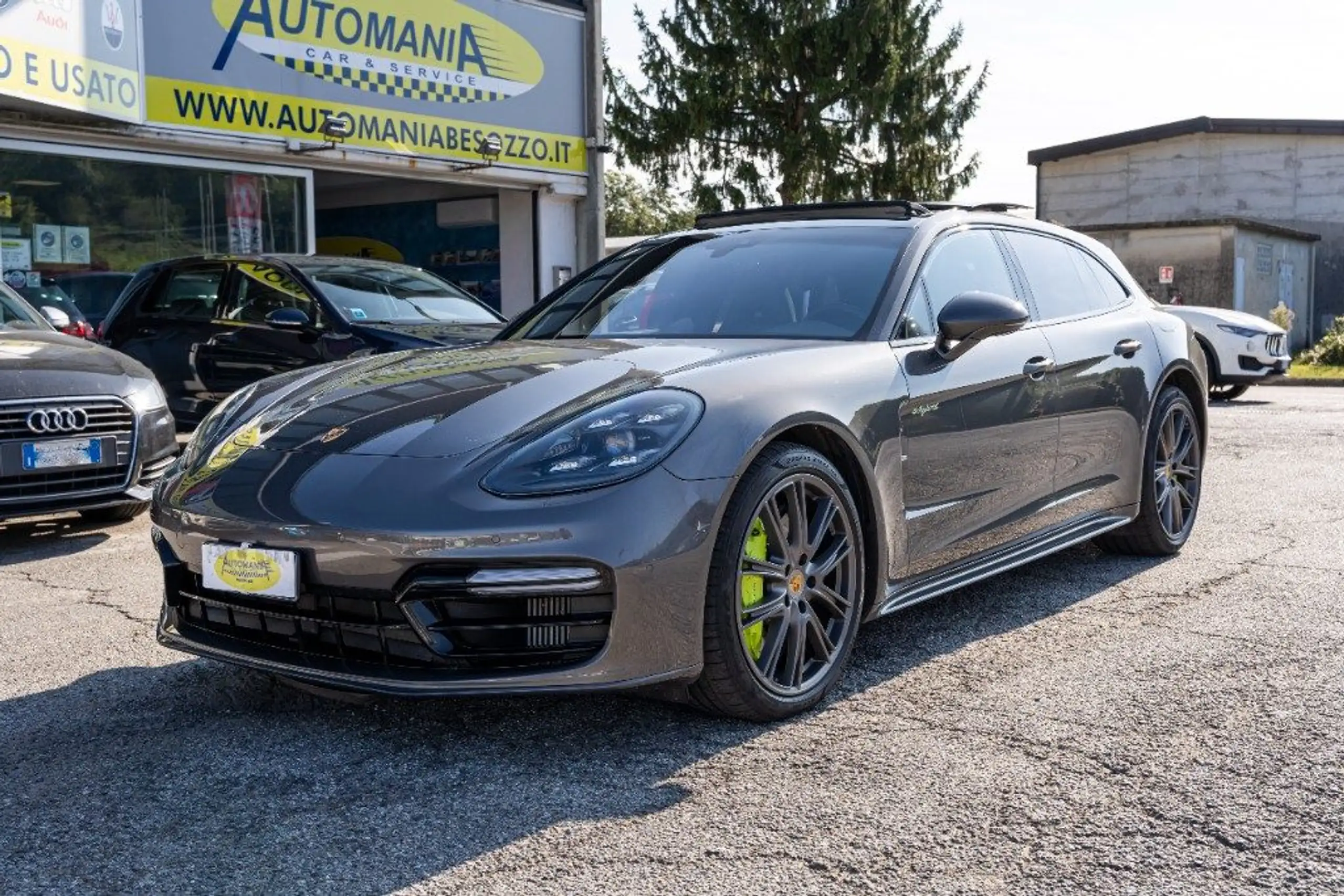 Porsche - Panamera