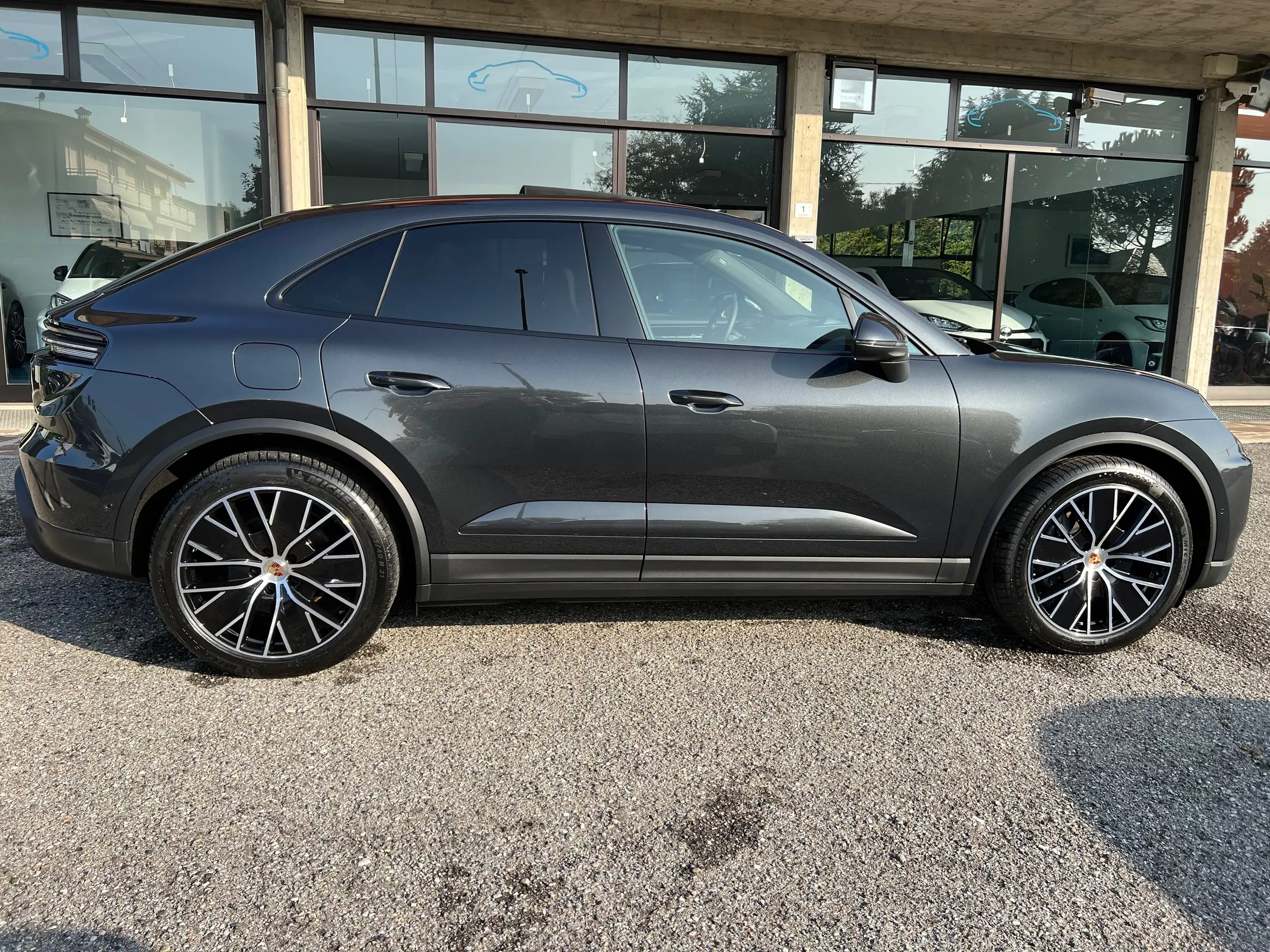 Porsche - Macan