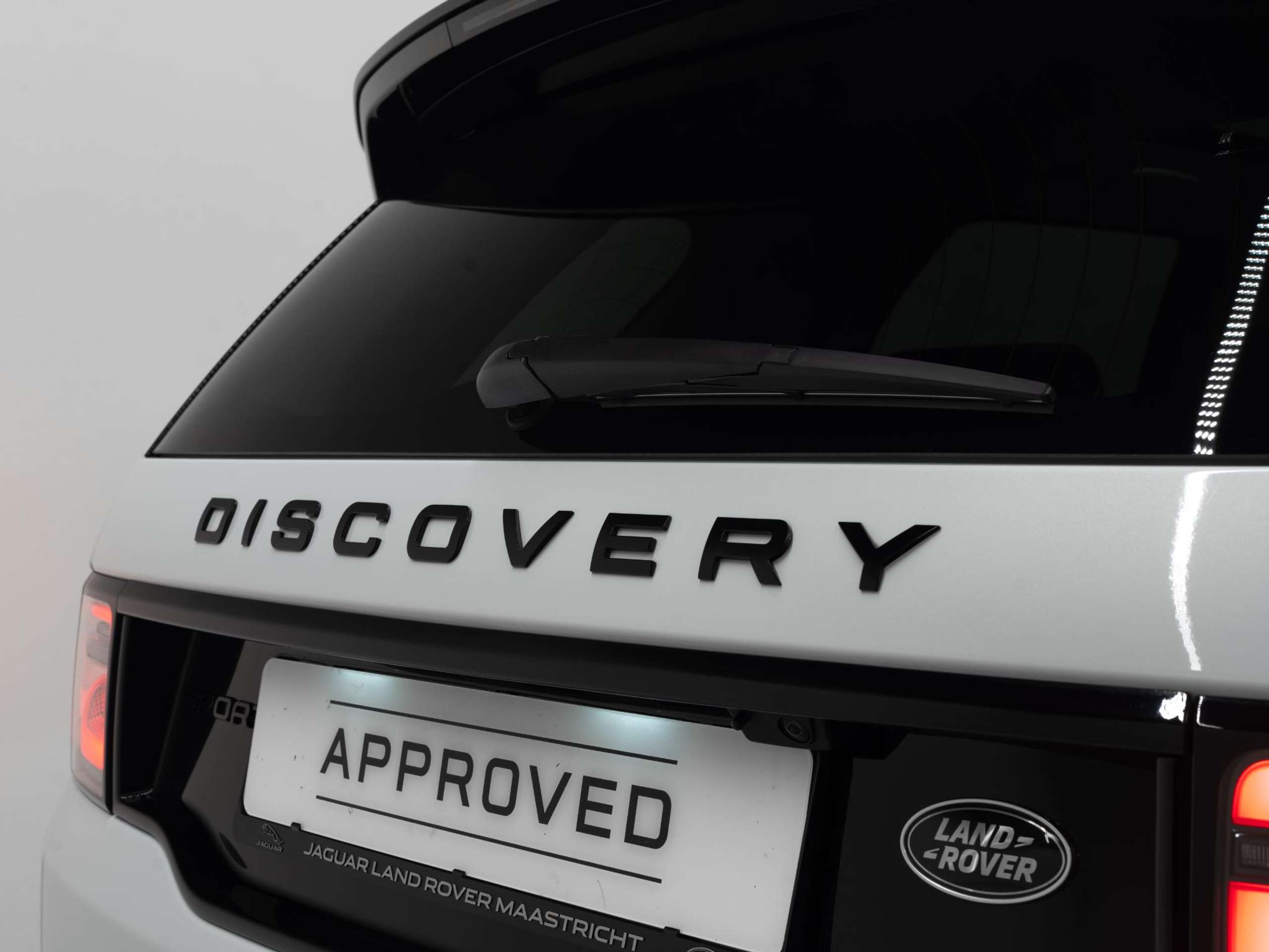 Land Rover - Discovery Sport