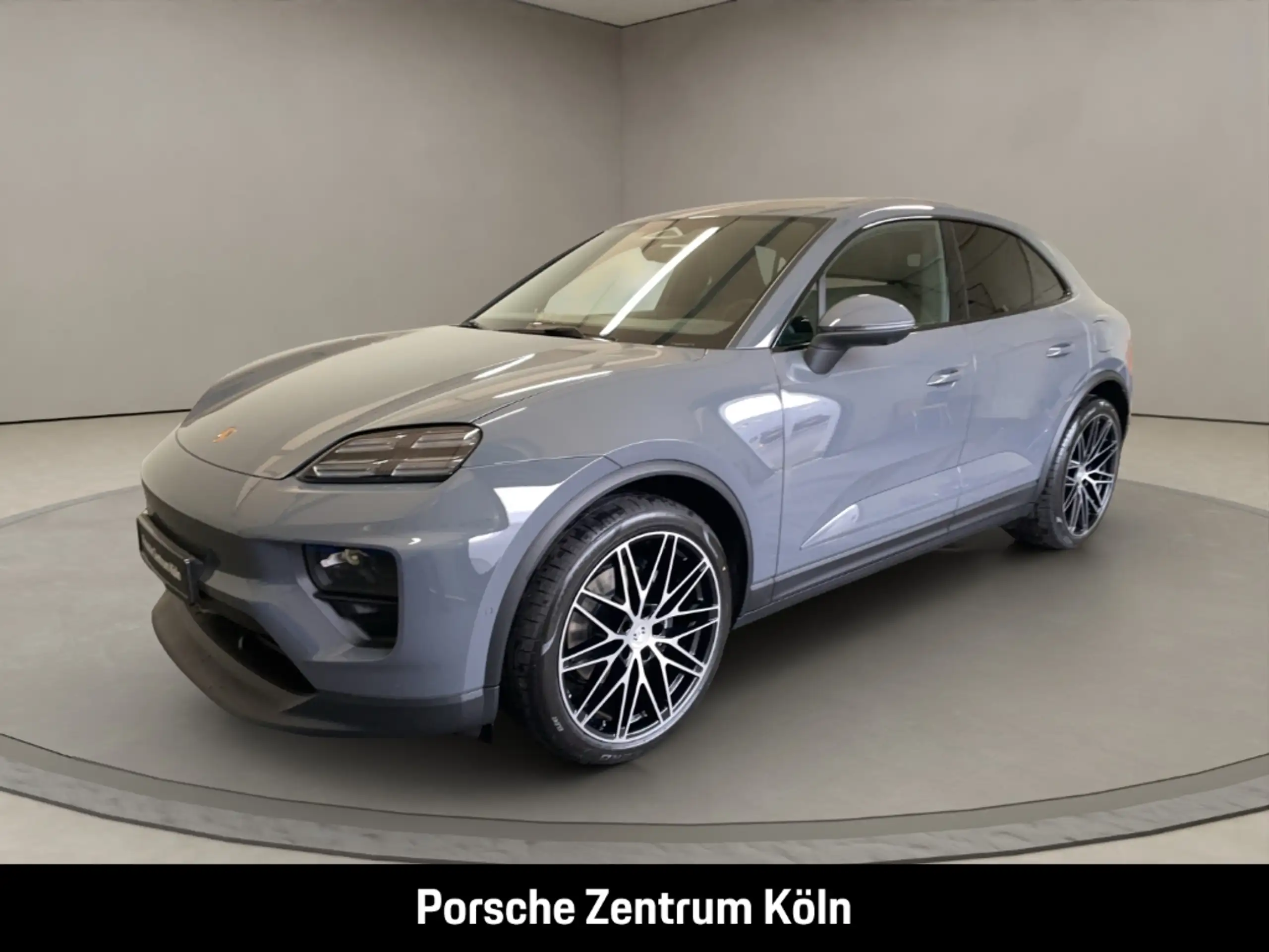 Porsche - Macan