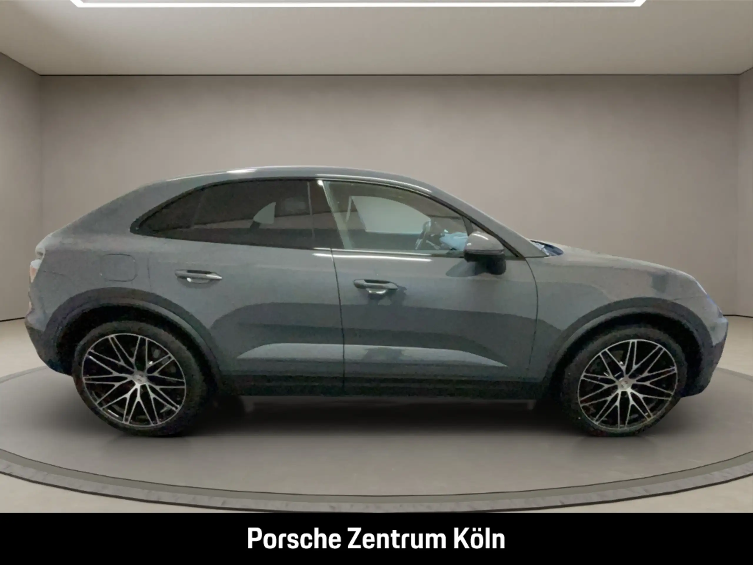 Porsche - Macan