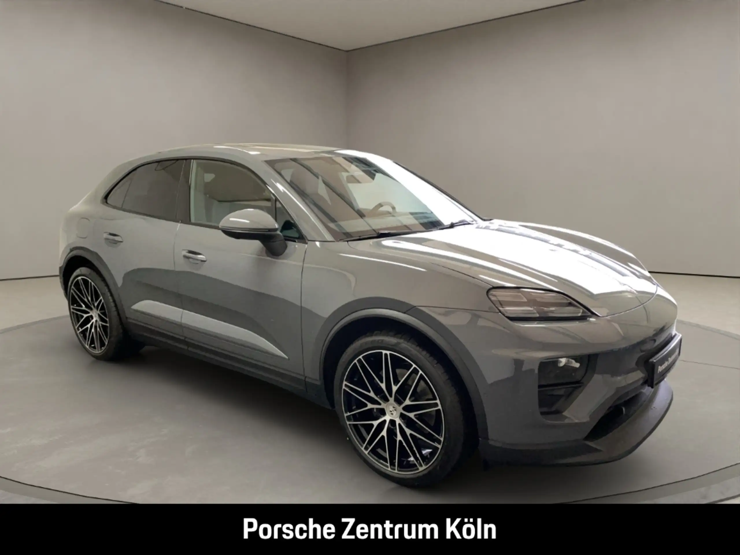 Porsche - Macan