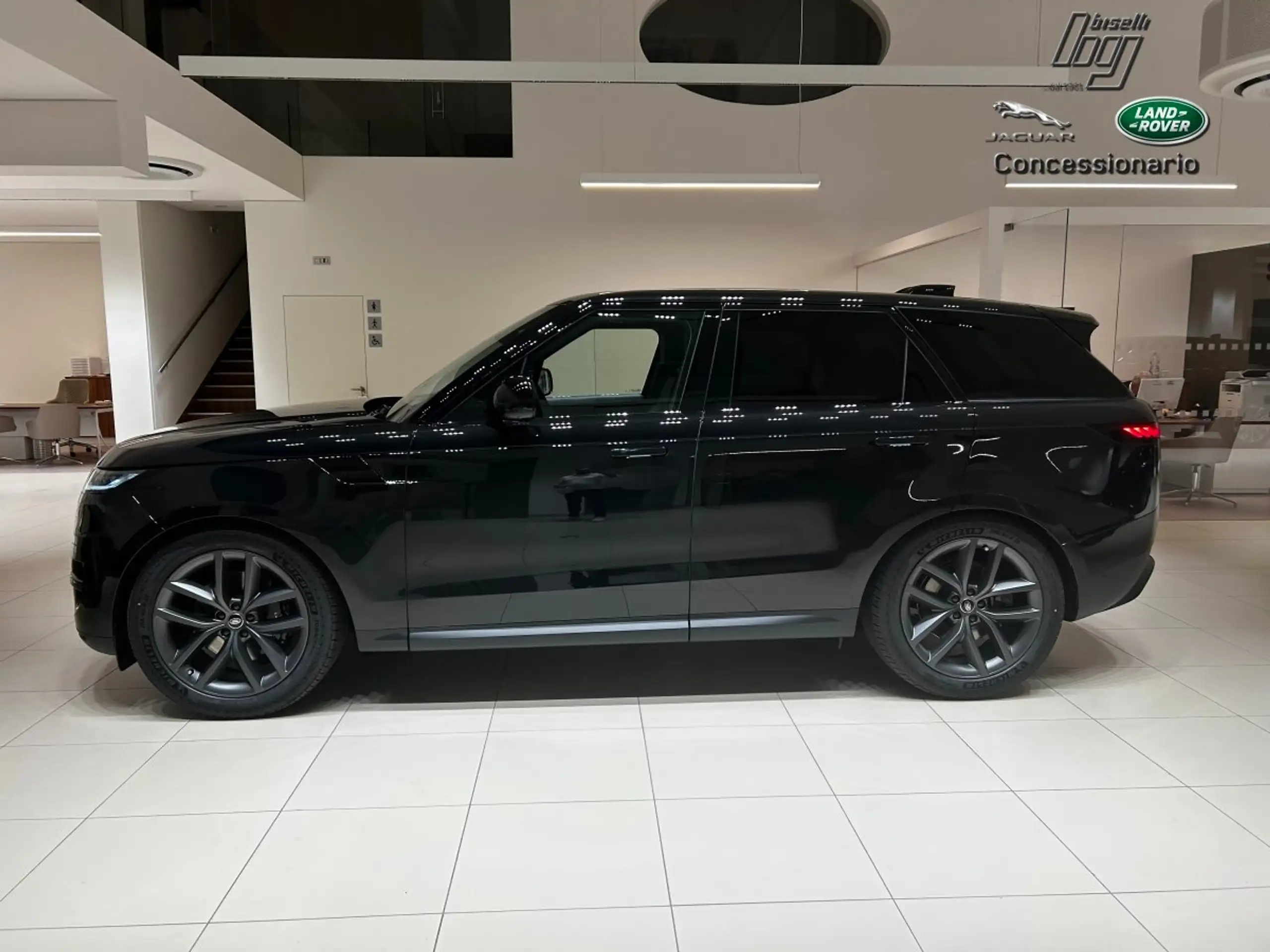 Land Rover - Range Rover Sport