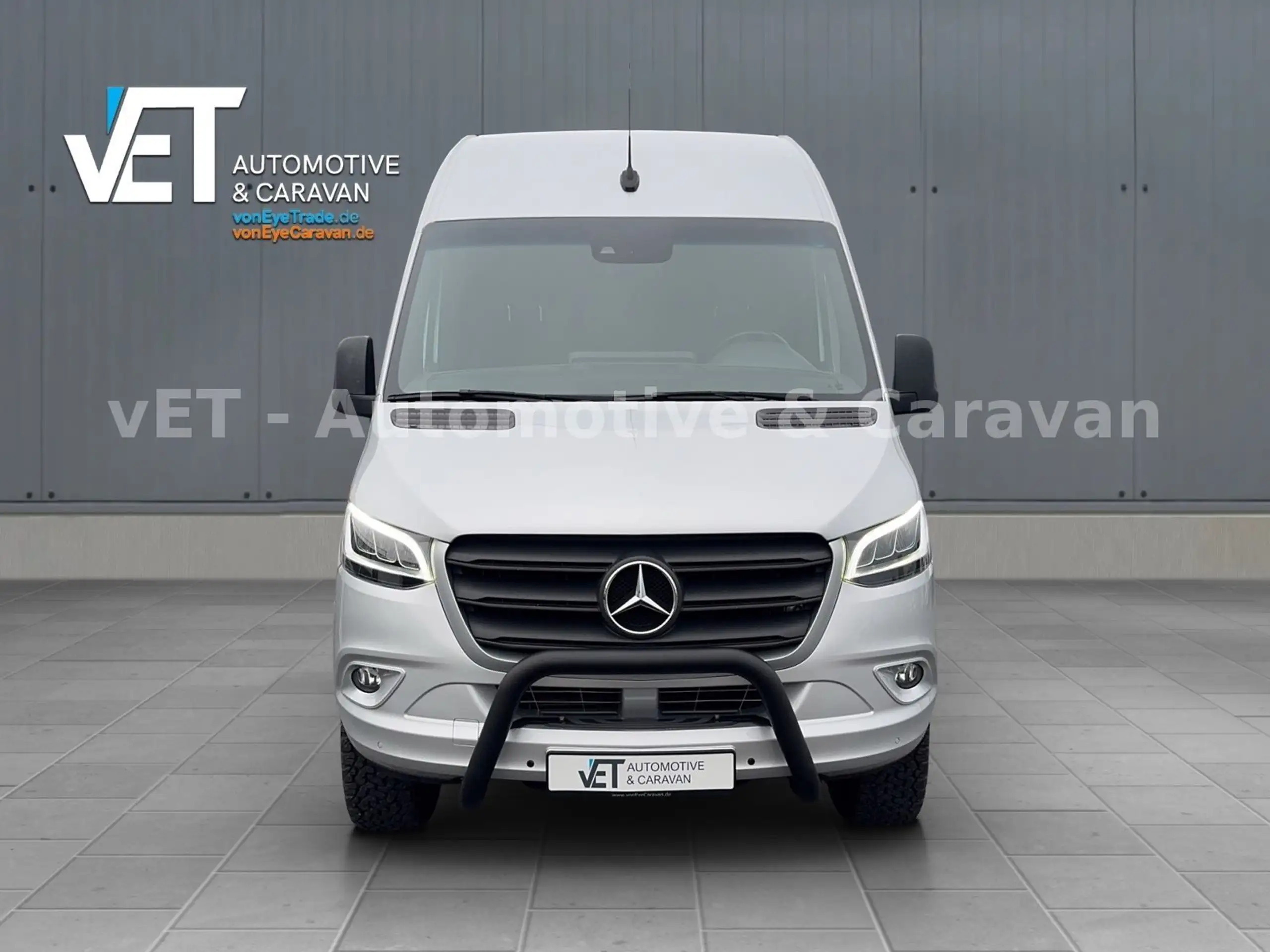 Mercedes-Benz - Sprinter