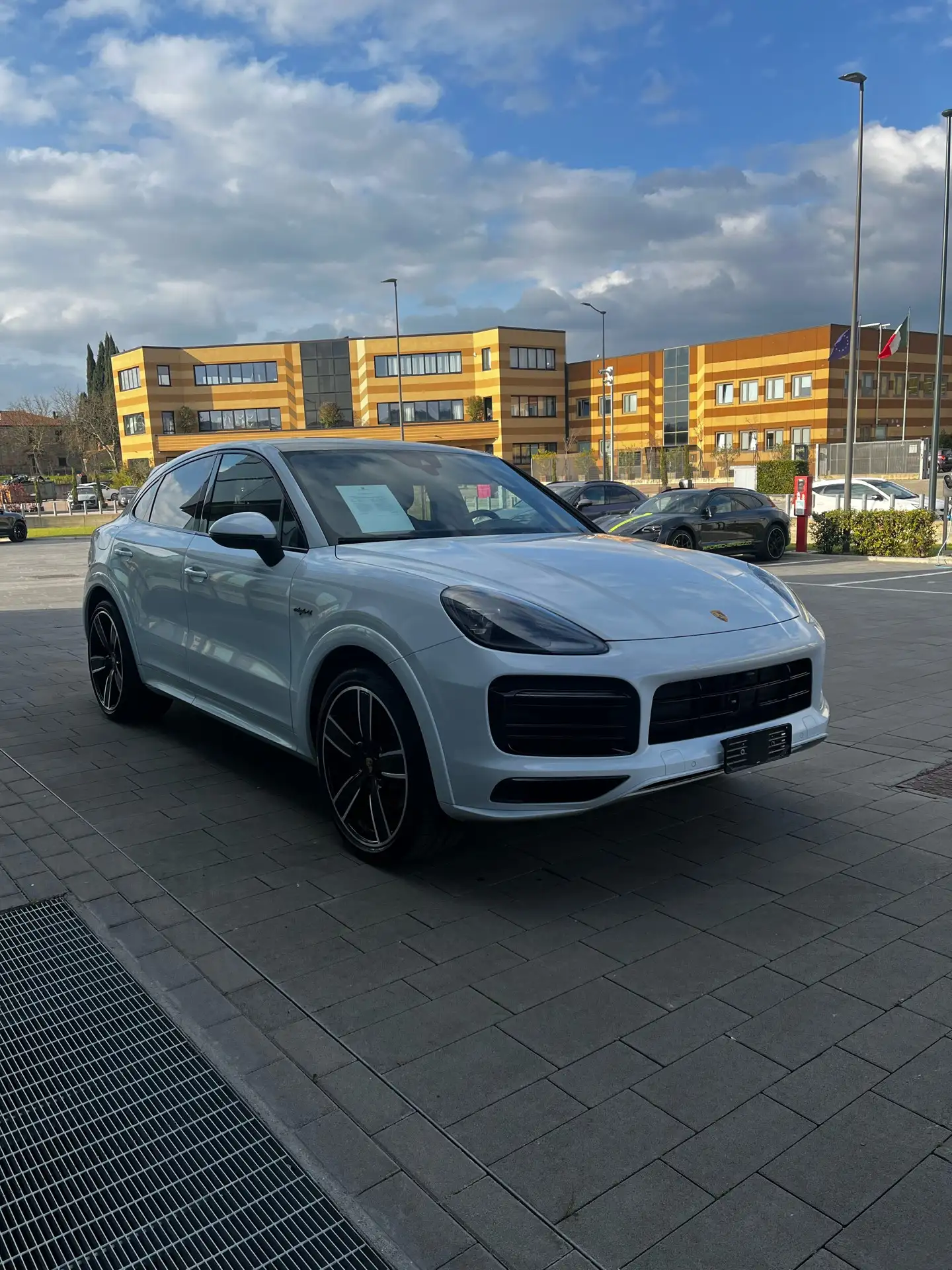 Porsche - Cayenne