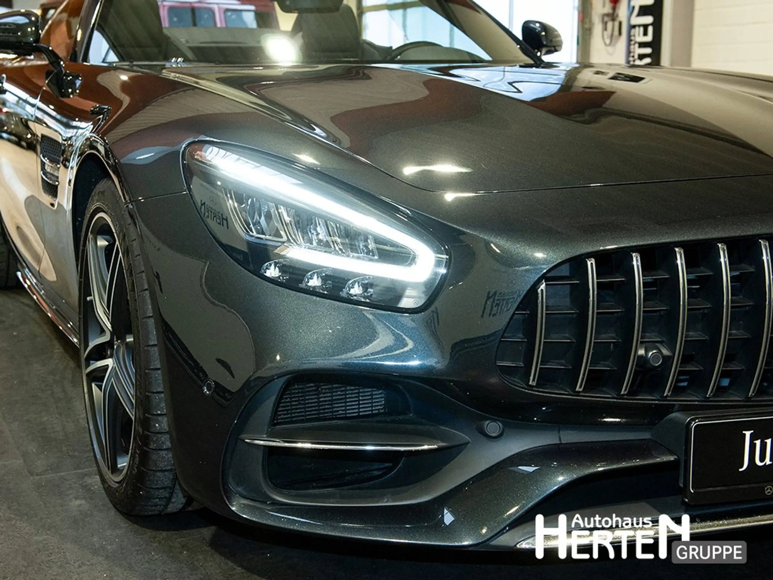 Mercedes-Benz - AMG GT