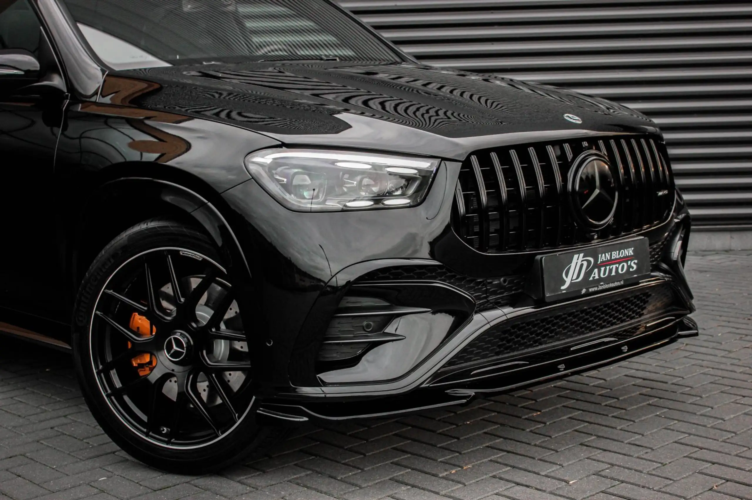 Mercedes-Benz - GLE 400