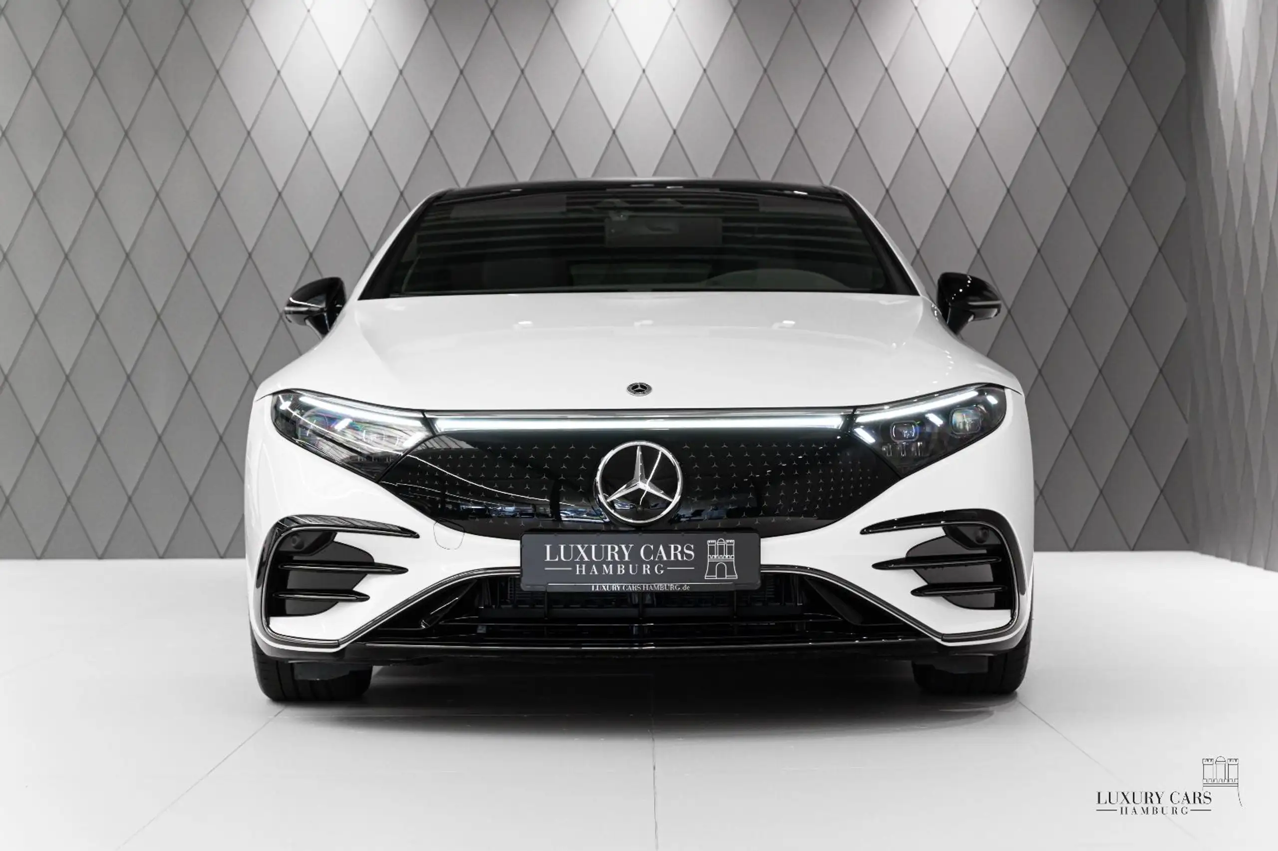 Mercedes-Benz - EQS