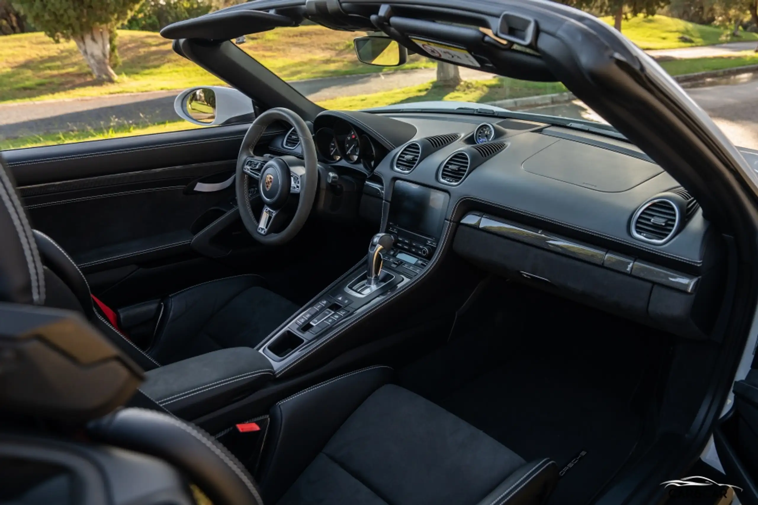 Porsche - 718 Spyder