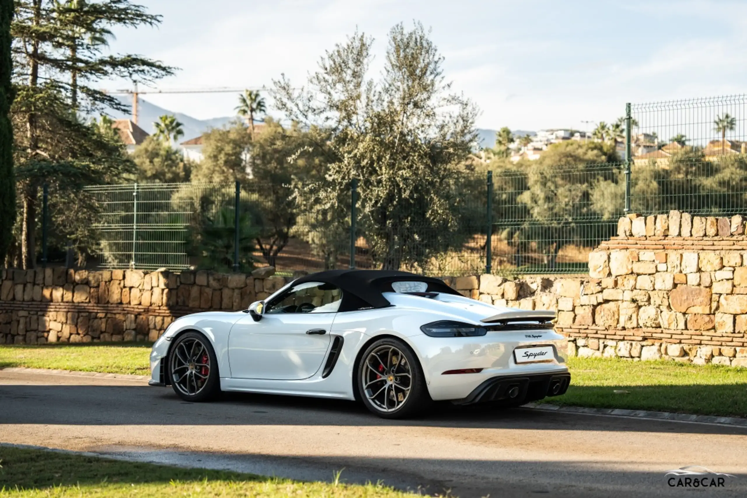 Porsche - 718 Spyder