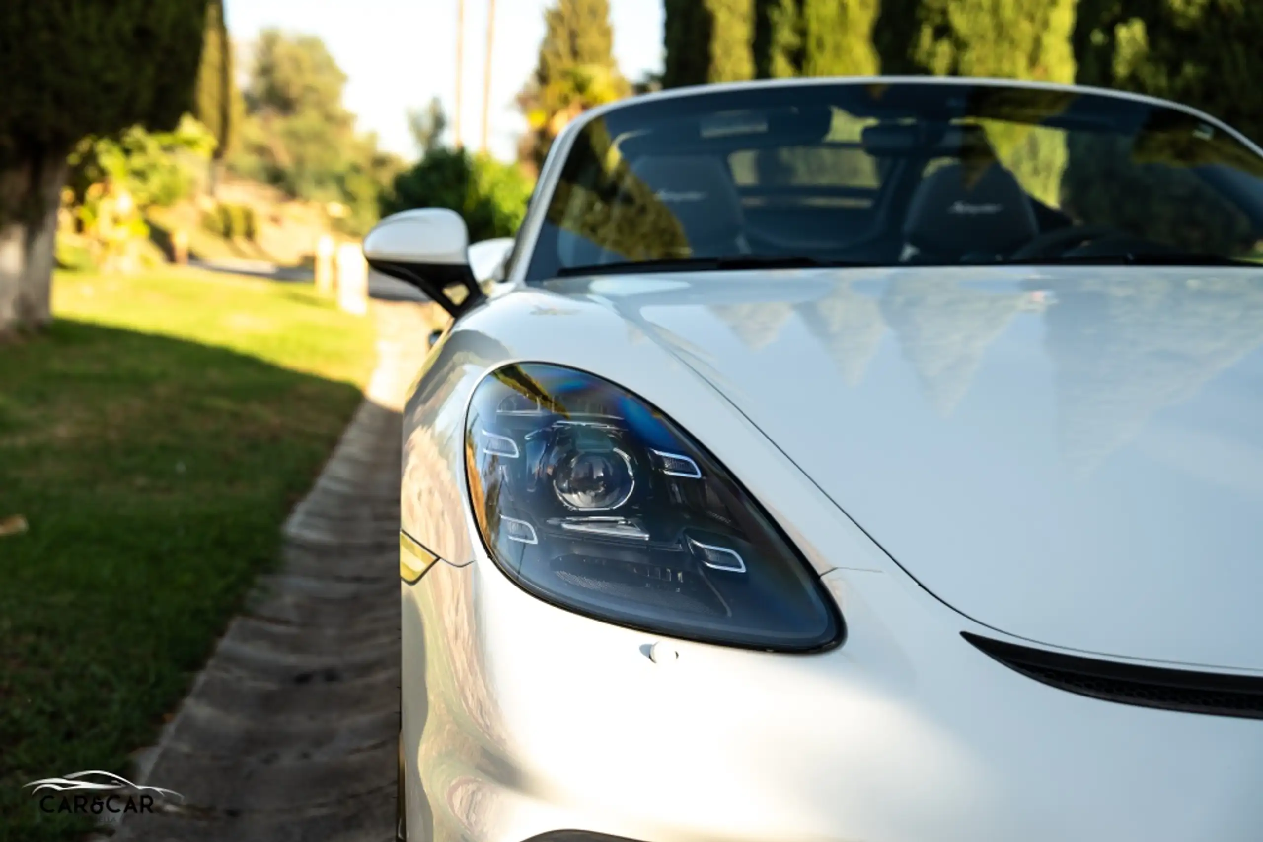 Porsche - 718 Spyder